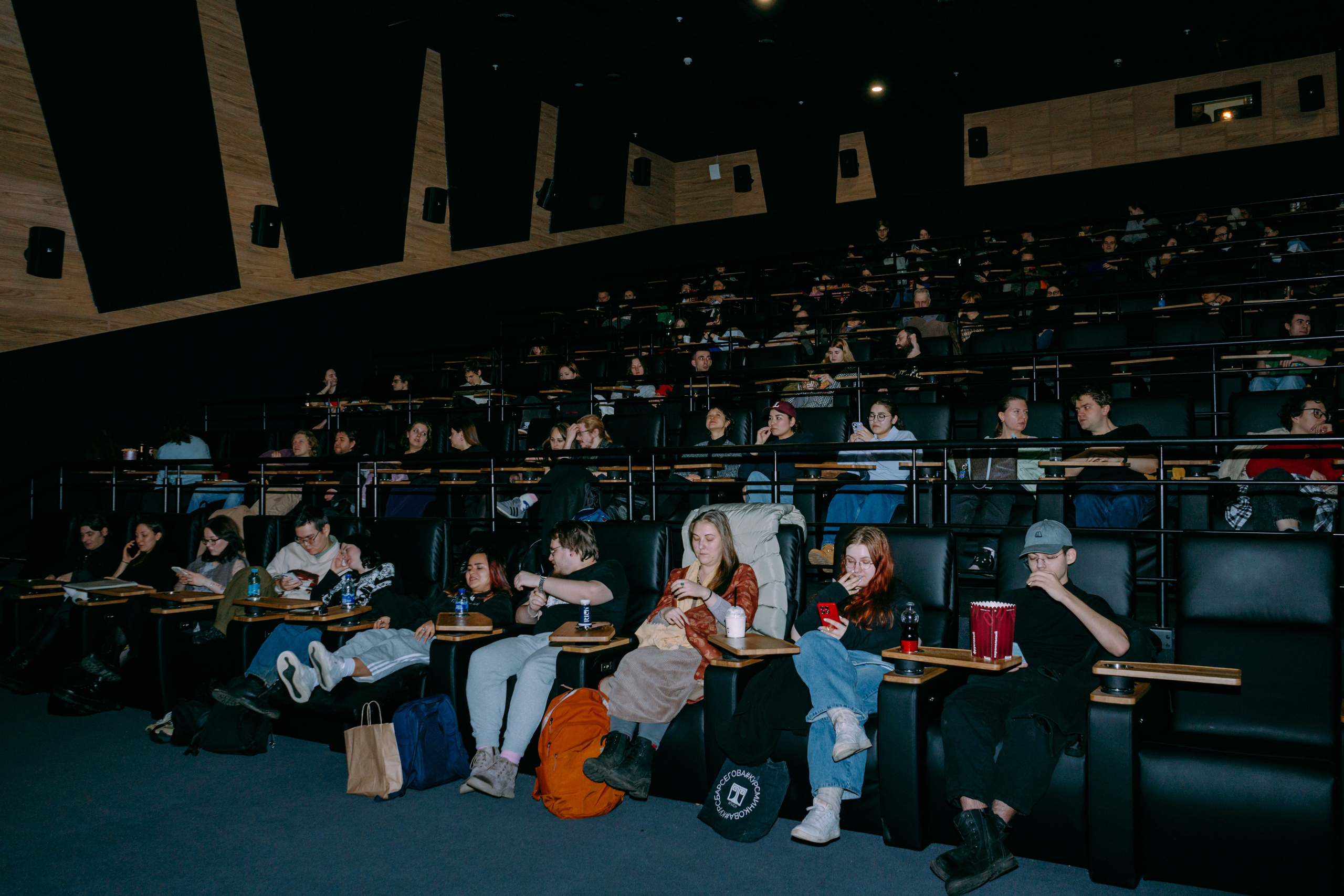 Премьера фильма «Жар-птица». Юля Мурашова портретный и документальный фотограф