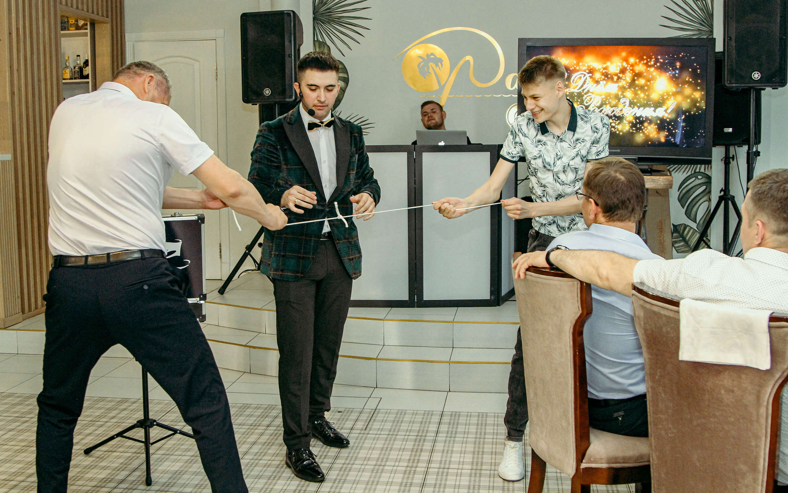 Юбилей. Фотограф Григорьева Ольга. Портретная, семейная съёмка, Love Stori, видеосъёмка в городе Чита. Выпускные альбомы, фотокниги