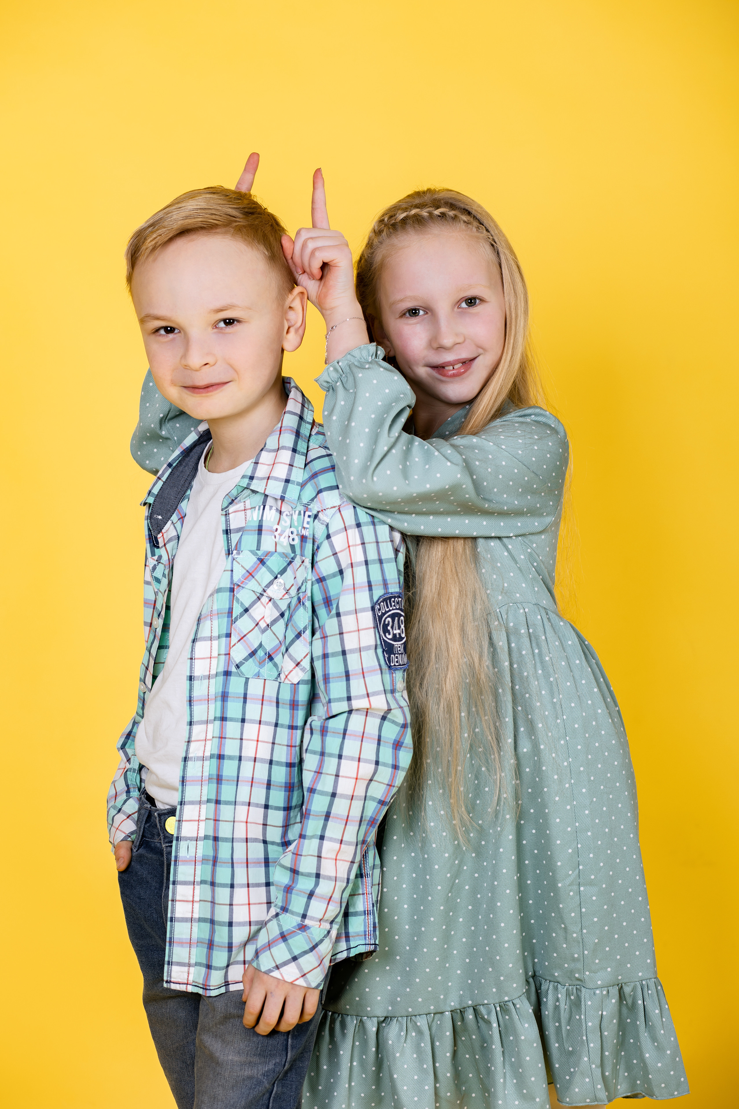 Студийная съёмка детей. Фотограф Григорьева Ольга. Портретная, семейная съёмка, Love Stori, видеосъёмка в городе Чита. Выпускные альбомы, фотокниги