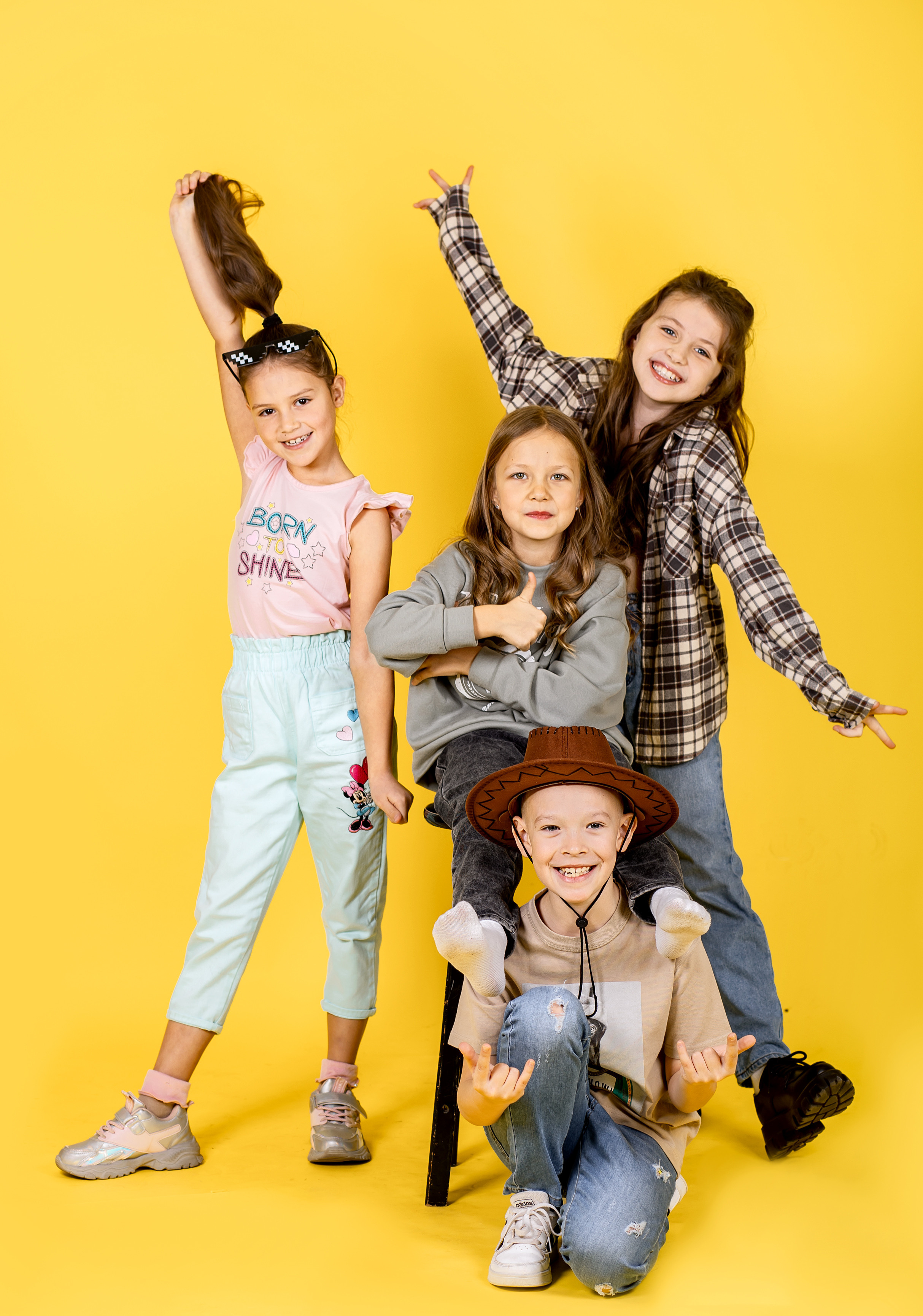 Студийная съёмка детей. Фотограф Григорьева Ольга. Портретная, семейная съёмка, Love Stori, видеосъёмка в городе Чита. Выпускные альбомы, фотокниги