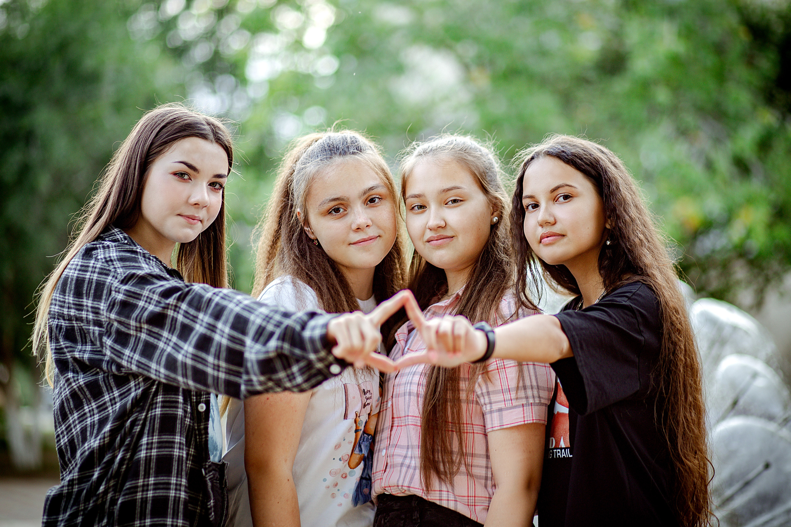 выпускные альбомы Чита, начальная школа Чита, выпускной альбом Чита, фотограф Чита, школьный фотограф Чита, выпускной Чита, 4 класс выпускной, школьный портрет, школьная фотосессия, выпускной альбом для 11 класса, выпускной альбом для 9 класса, выпускной альбом для 4 класса, выпускной альбом для детского сада, новогодняя фотосессия