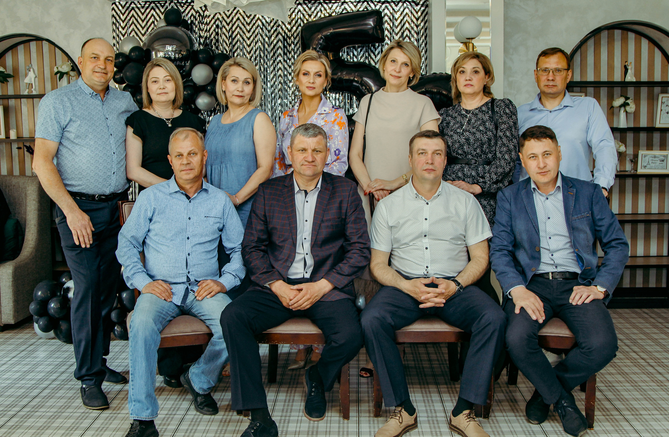 Юбилей. Фотограф Григорьева Ольга. Портретная, семейная съёмка, Love Stori, видеосъёмка в городе Чита. Выпускные альбомы, фотокниги