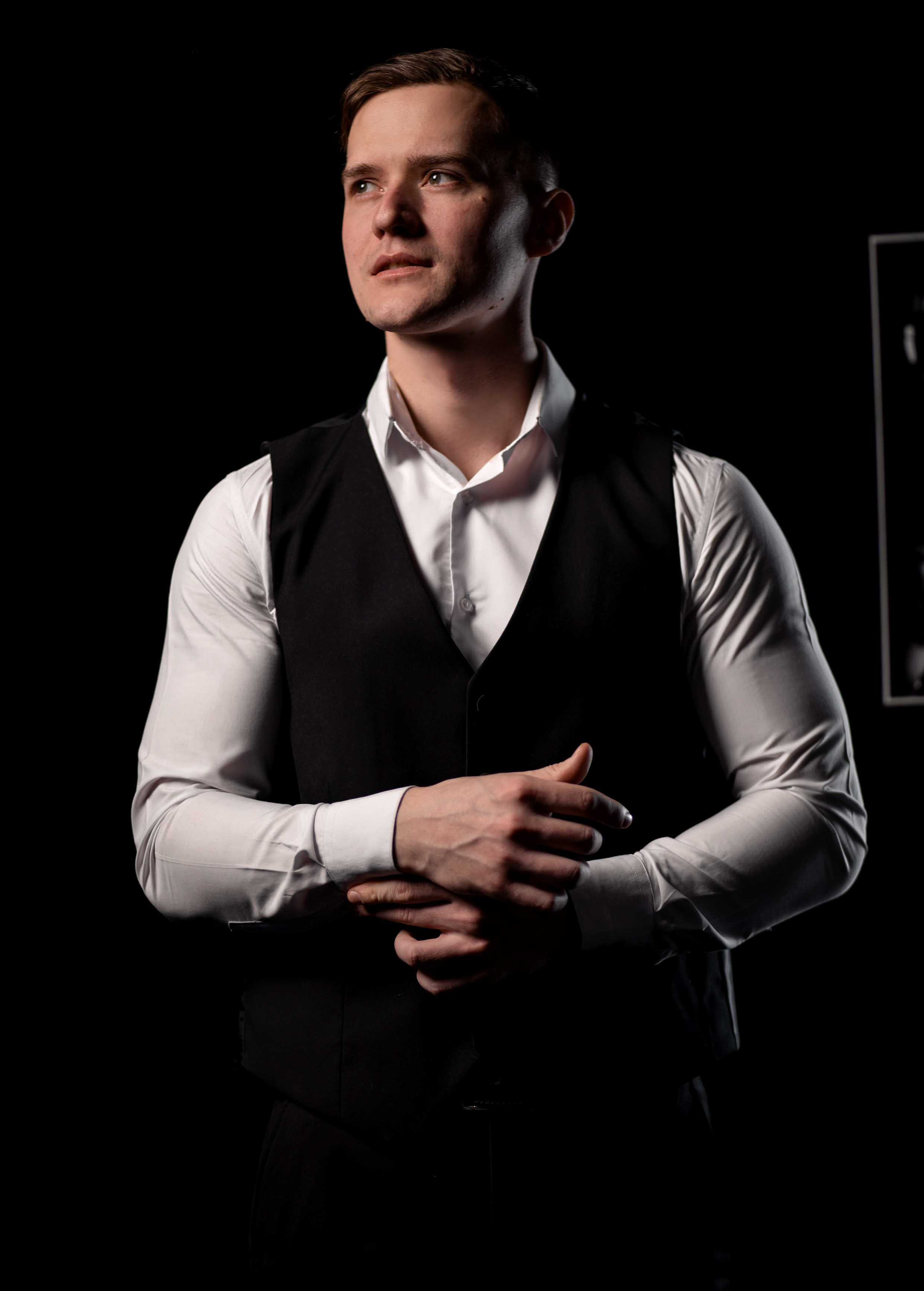 Мужской портрет. Фотограф Григорьева Ольга. Портретная, семейная съёмка, Love Stori, видеосъёмка в городе Чита. Выпускные альбомы, фотокниги