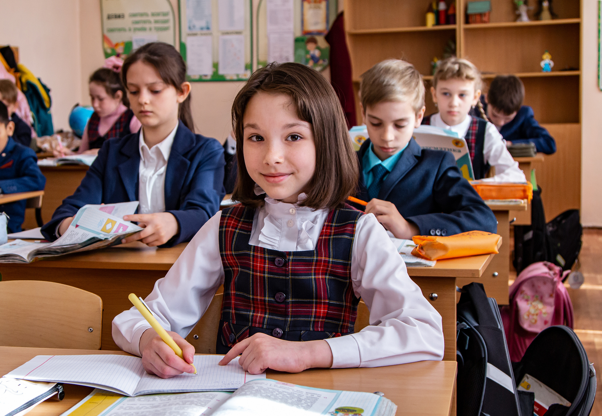 <title> Выпускной альбом Чита, Школа Чита, детский сад Чита, живое фото. Фотограф Григорьева Ольга. Портретная, семейная съёмка, Love Stori, видеосъёмка в городе Чита. Выпускные альбомы, фотокниги