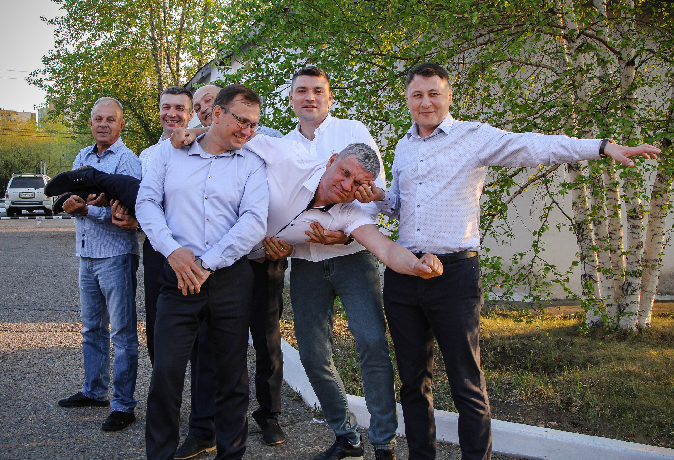 Юбилей. Фотограф Григорьева Ольга. Портретная, семейная съёмка, Love Stori, видеосъёмка в городе Чита. Выпускные альбомы, фотокниги