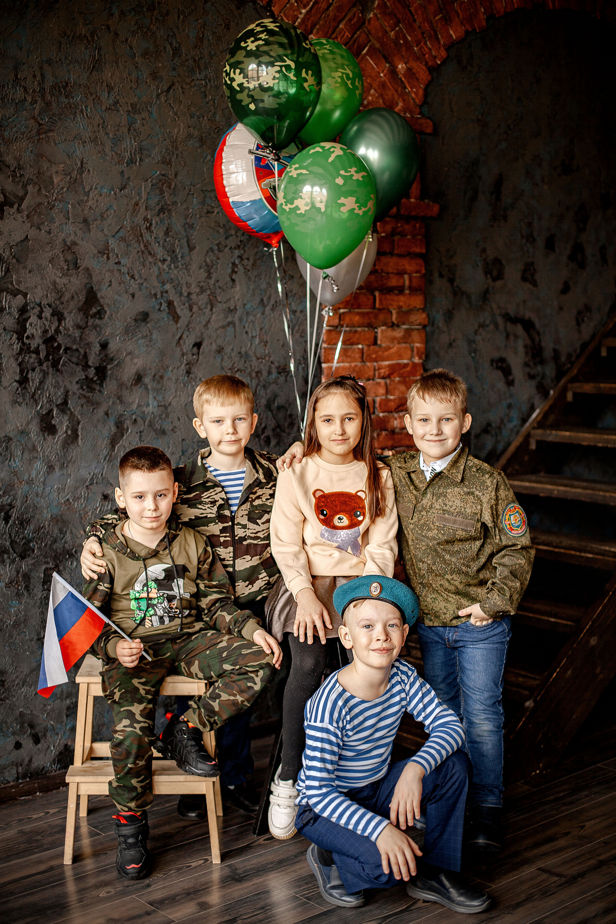 <title> Выпускной альбом Чита, Школа Чита, детский сад Чита, живое фото. Фотограф Григорьева Ольга. Портретная, семейная съёмка, Love Stori, видеосъёмка в городе Чита. Выпускные альбомы, фотокниги