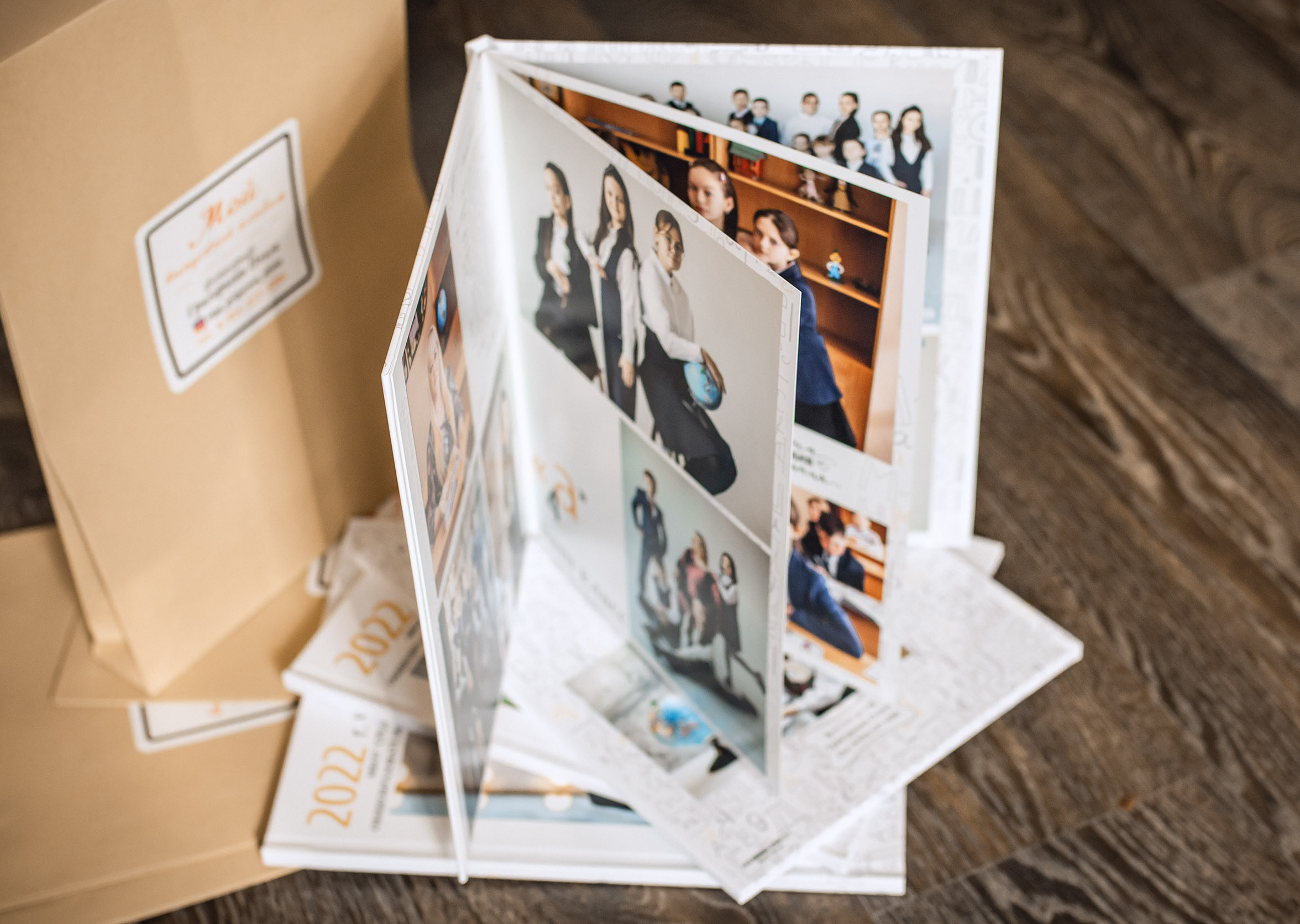 Выпускной альбом Чита, Школа Чита, детский сад Чита, живое фото, выпускной альбом с живыми фотографиями, фотограф на выпускной, стильный современный выпускной альбом Чита, выпускной альбом 9 класс, выпускной альбом 11 класс, стильные современные альбомы