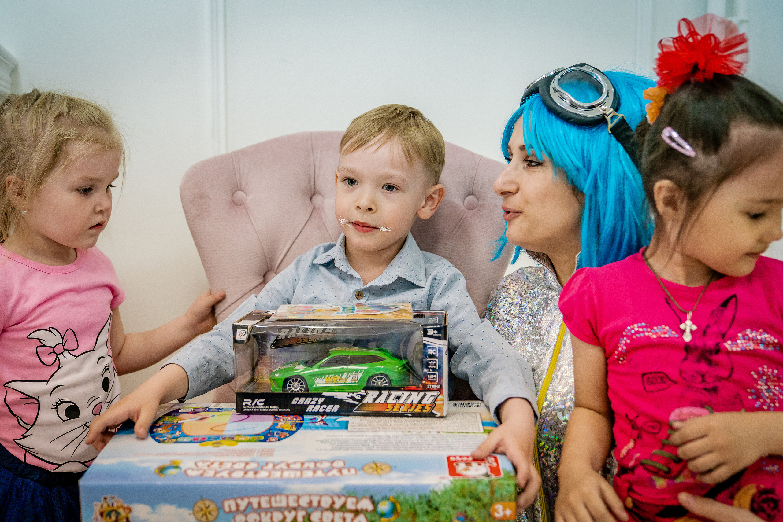 День рождения. Фотограф Григорьева Ольга. Портретная, семейная съёмка, Love Stori, видеосъёмка в городе Чита. Выпускные альбомы, фотокниги