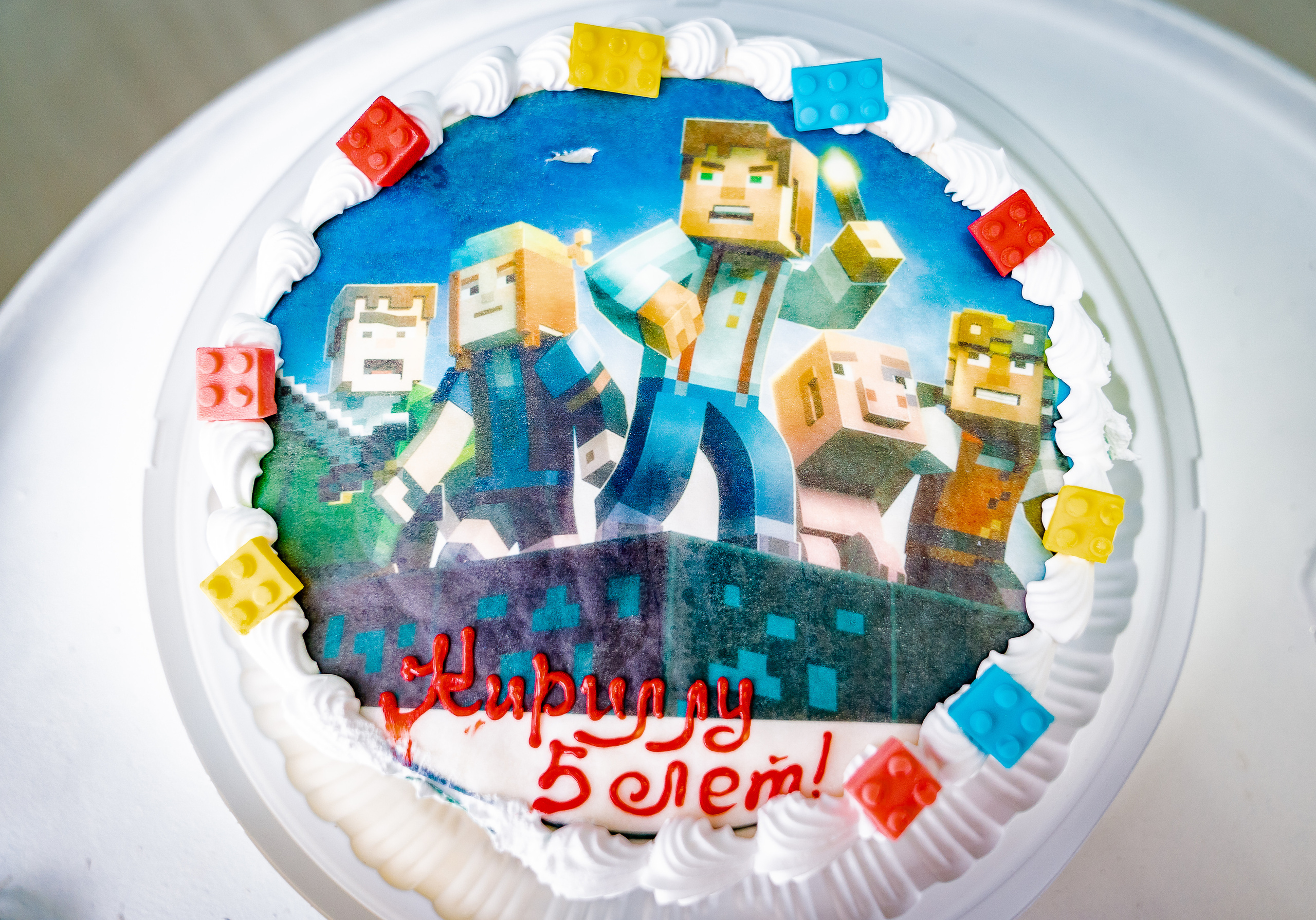 День рождения. Фотограф Григорьева Ольга. Портретная, семейная съёмка, Love Stori, видеосъёмка в городе Чита. Выпускные альбомы, фотокниги