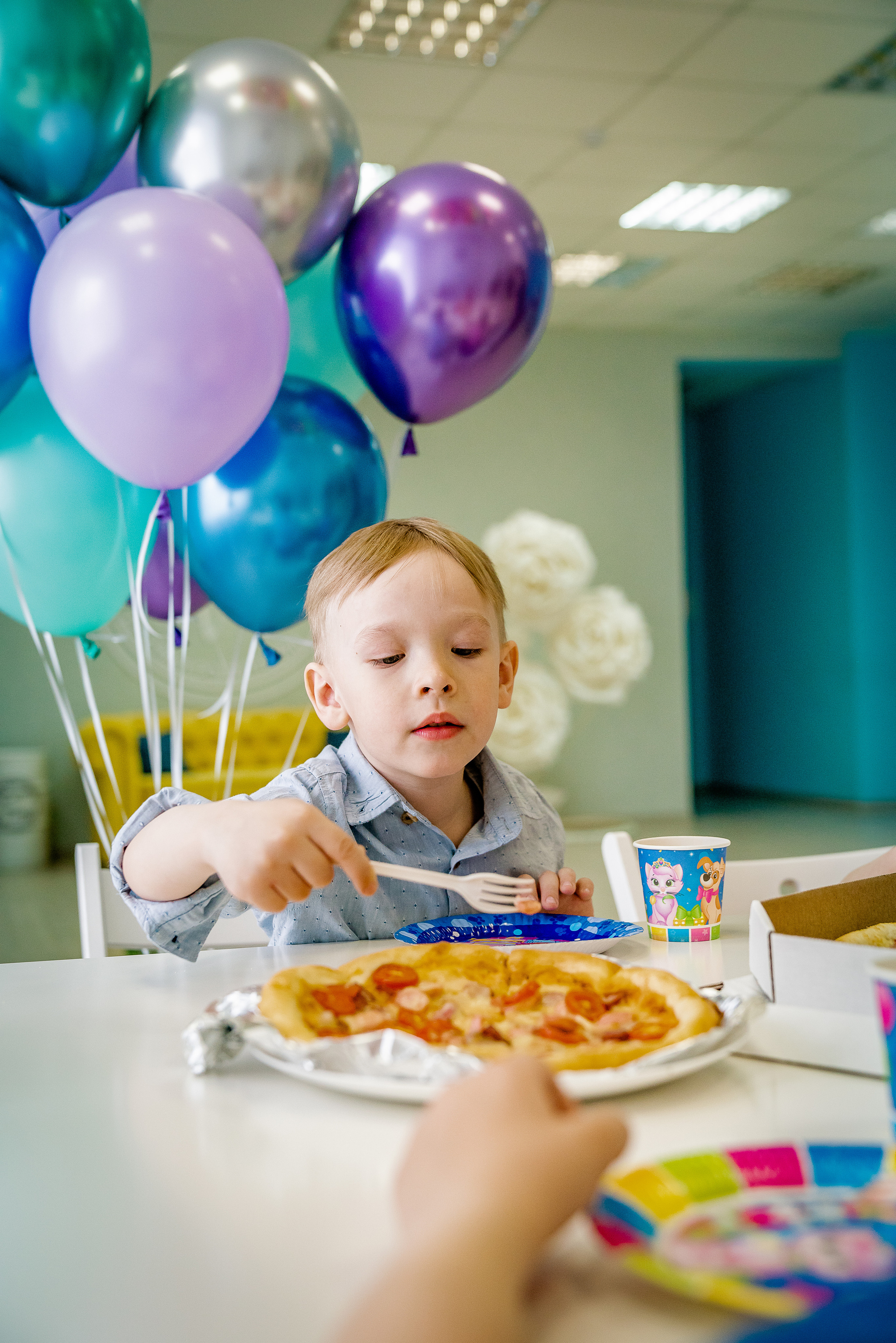 День рождения. Фотограф Григорьева Ольга. Портретная, семейная съёмка, Love Stori, видеосъёмка в городе Чита. Выпускные альбомы, фотокниги