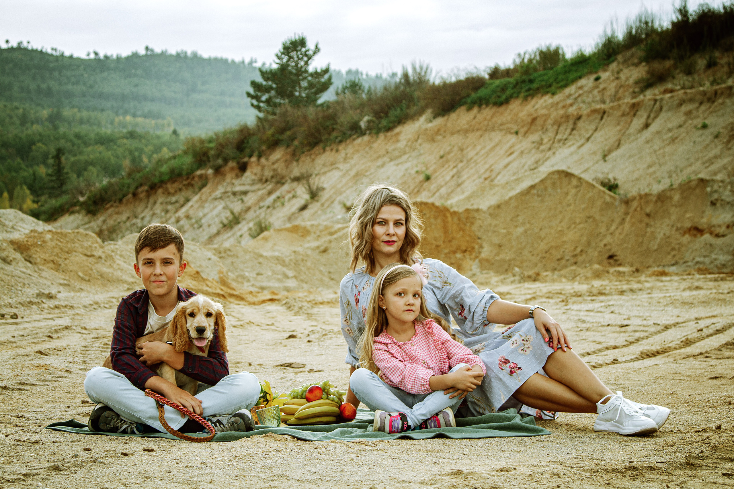Семейная съёмка. Карьеры. Фотограф Григорьева Ольга. Портретная, семейная съёмка, Love Stori, видеосъёмка в городе Чита. Выпускные альбомы, фотокниги