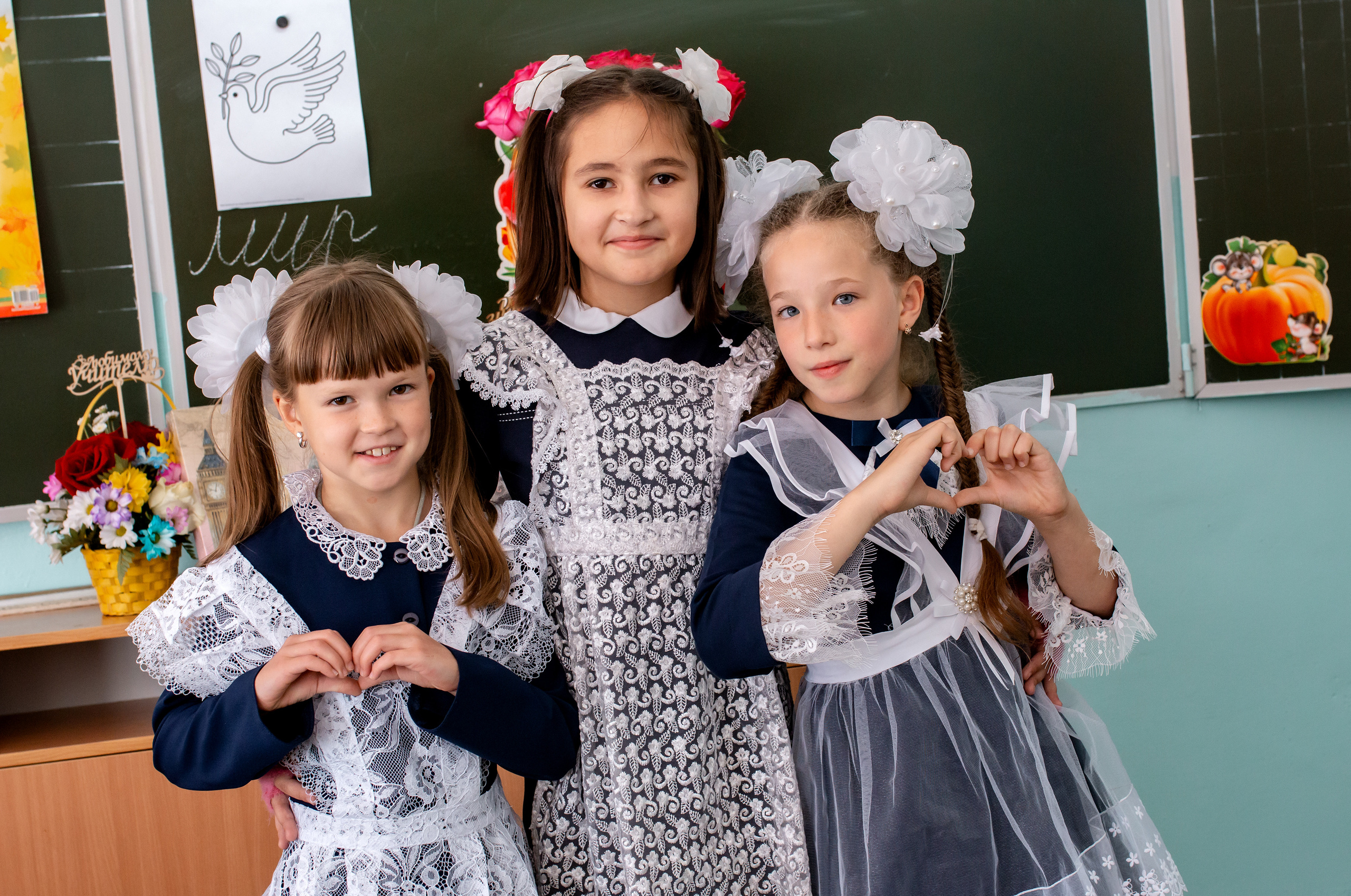 1 сентября. Фотограф Григорьева Ольга. Портретная, семейная съёмка, Love Stori, видеосъёмка в городе Чита. Выпускные альбомы, фотокниги