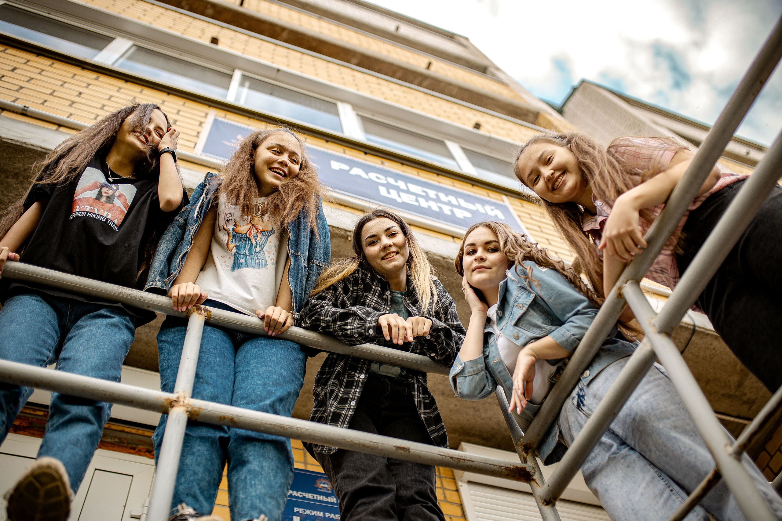 выпускные альбомы Чита, начальная школа Чита, выпускной альбом Чита, фотограф Чита, школьный фотограф Чита, выпускной Чита, 4 класс выпускной, школьный портрет, школьная фотосессия, выпускной альбом для 11 класса, выпускной альбом для 9 класса, выпускной альбом для 4 класса, выпускной альбом для детского сада, новогодняя фотосессия