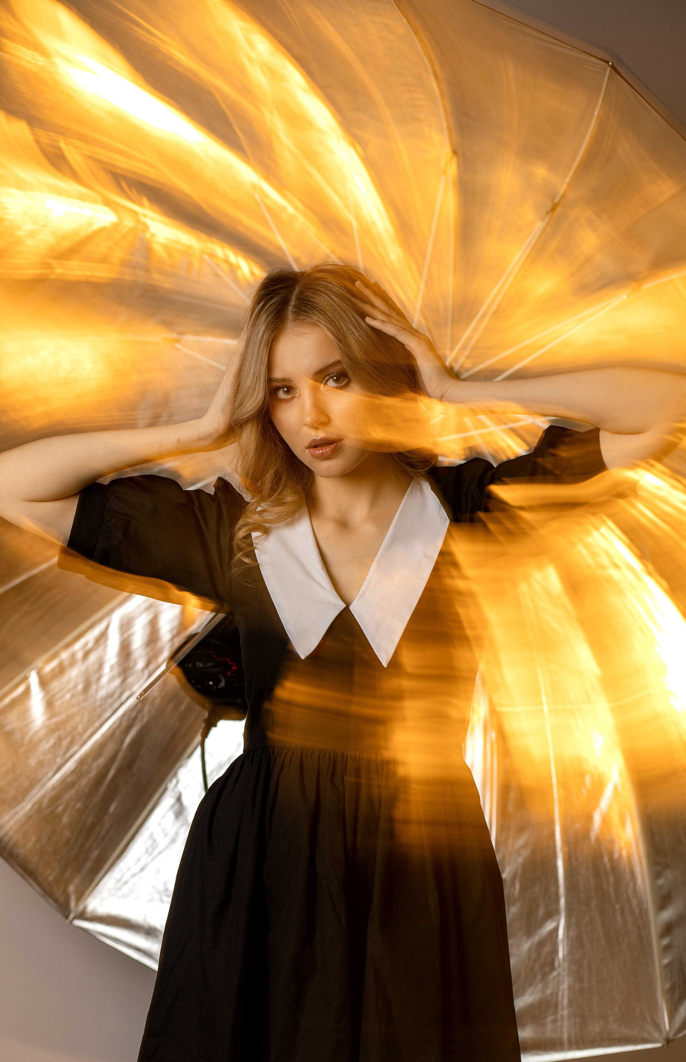 Студийный свет. Фотограф Григорьева Ольга. Портретная, семейная съёмка, Love Stori, видеосъёмка в городе Чита. Выпускные альбомы, фотокниги