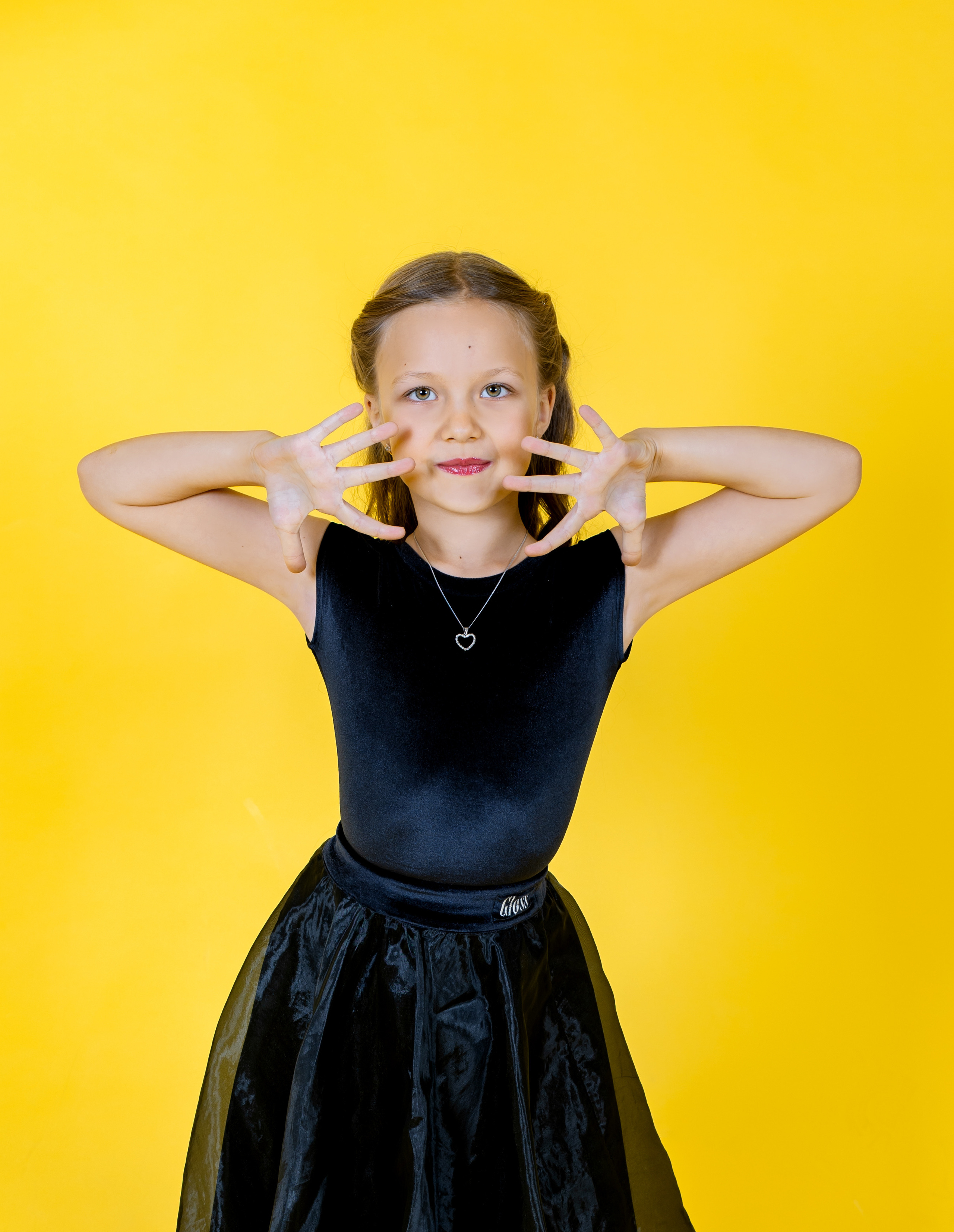 Студийная съёмка детей. Фотограф Григорьева Ольга. Портретная, семейная съёмка, Love Stori, видеосъёмка в городе Чита. Выпускные альбомы, фотокниги