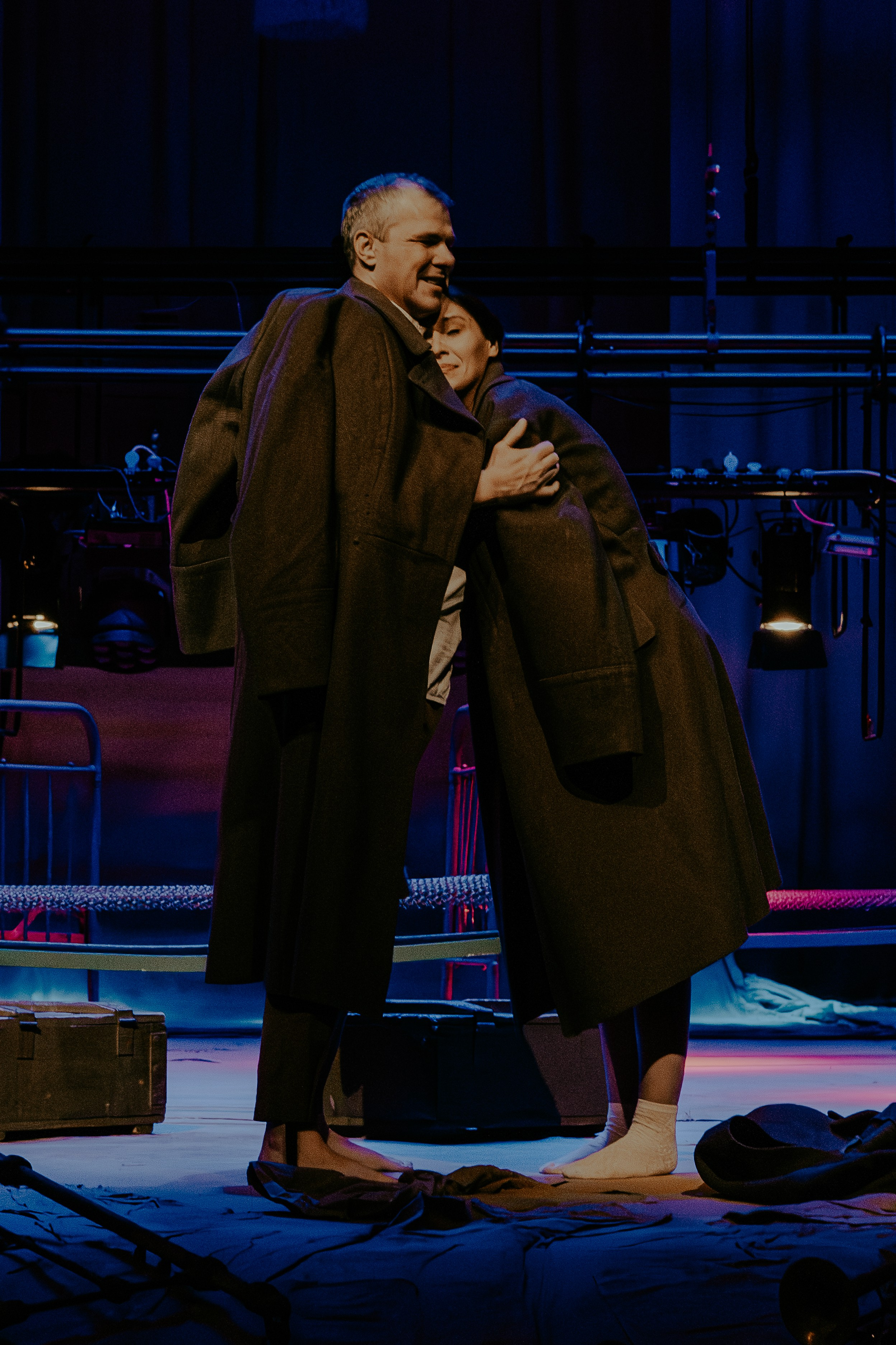 Театр Юного Зрителя " Не покидай меня». Фотограф Марк Файзулин