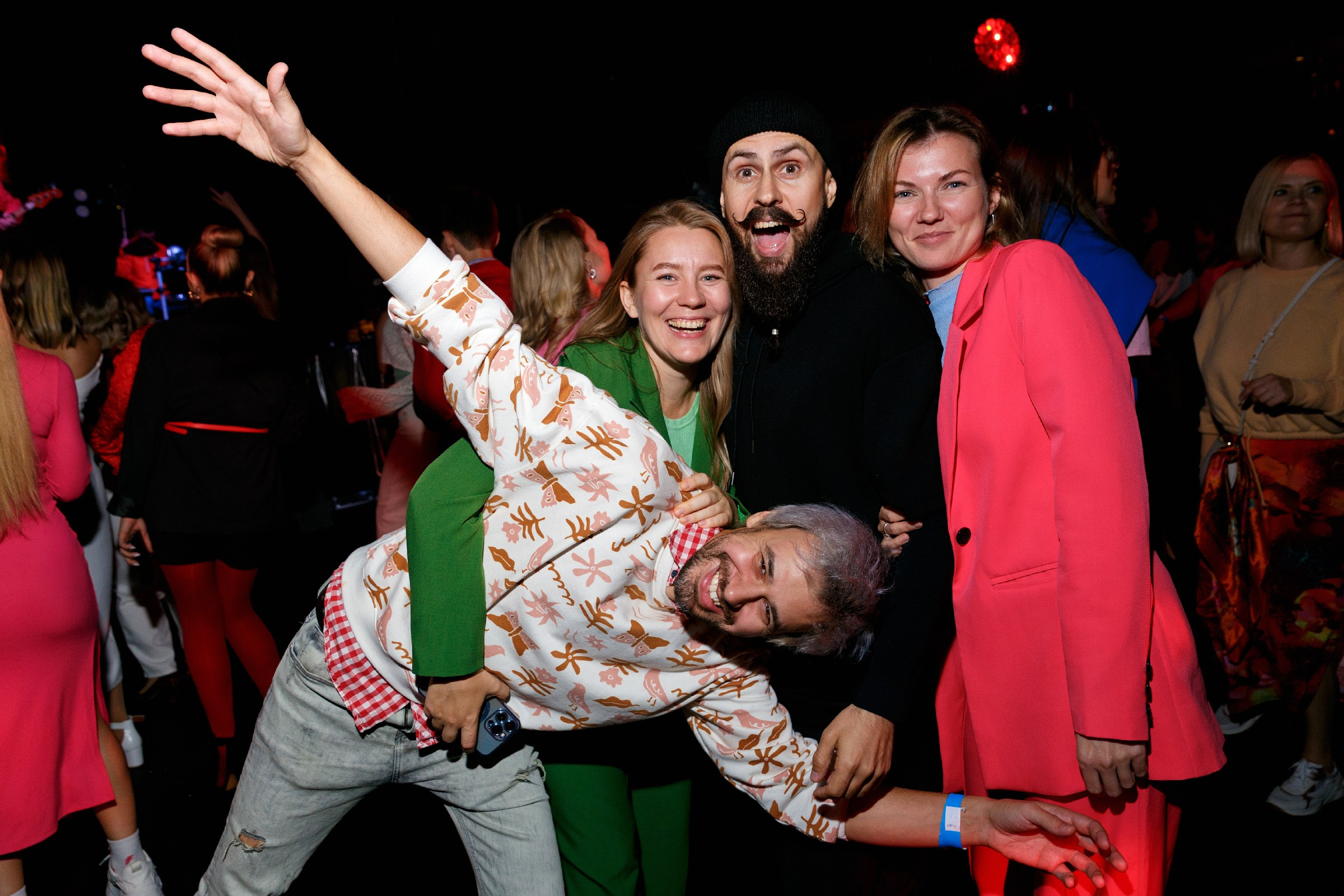 Event тусовка от ШМК. Свадебный фотограф Иркутск, репортажный фотограф Иркутск