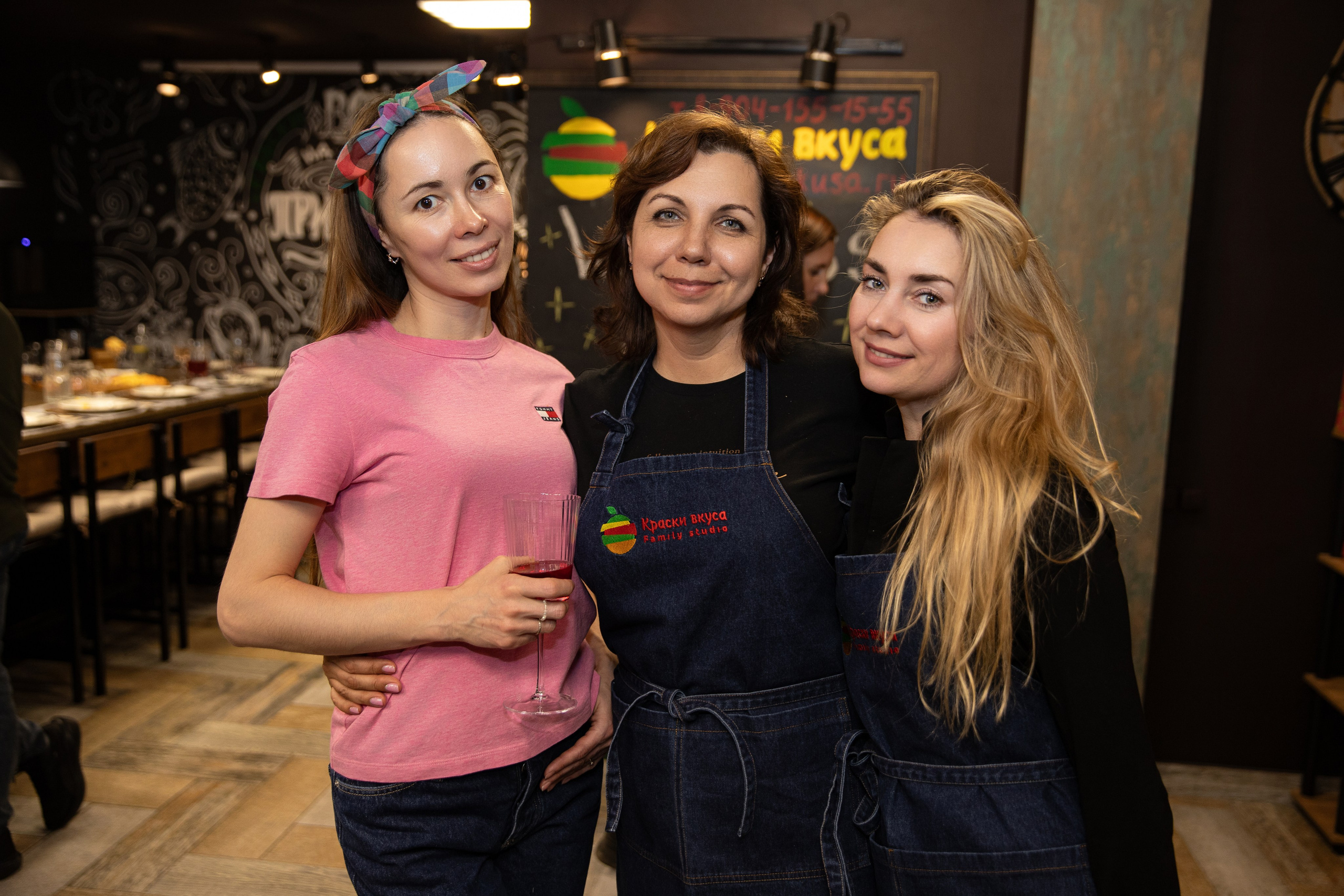 Встреча во «Краски Вкуса». Свадебный фотограф Иркутск, репортажный фотограф Иркутск