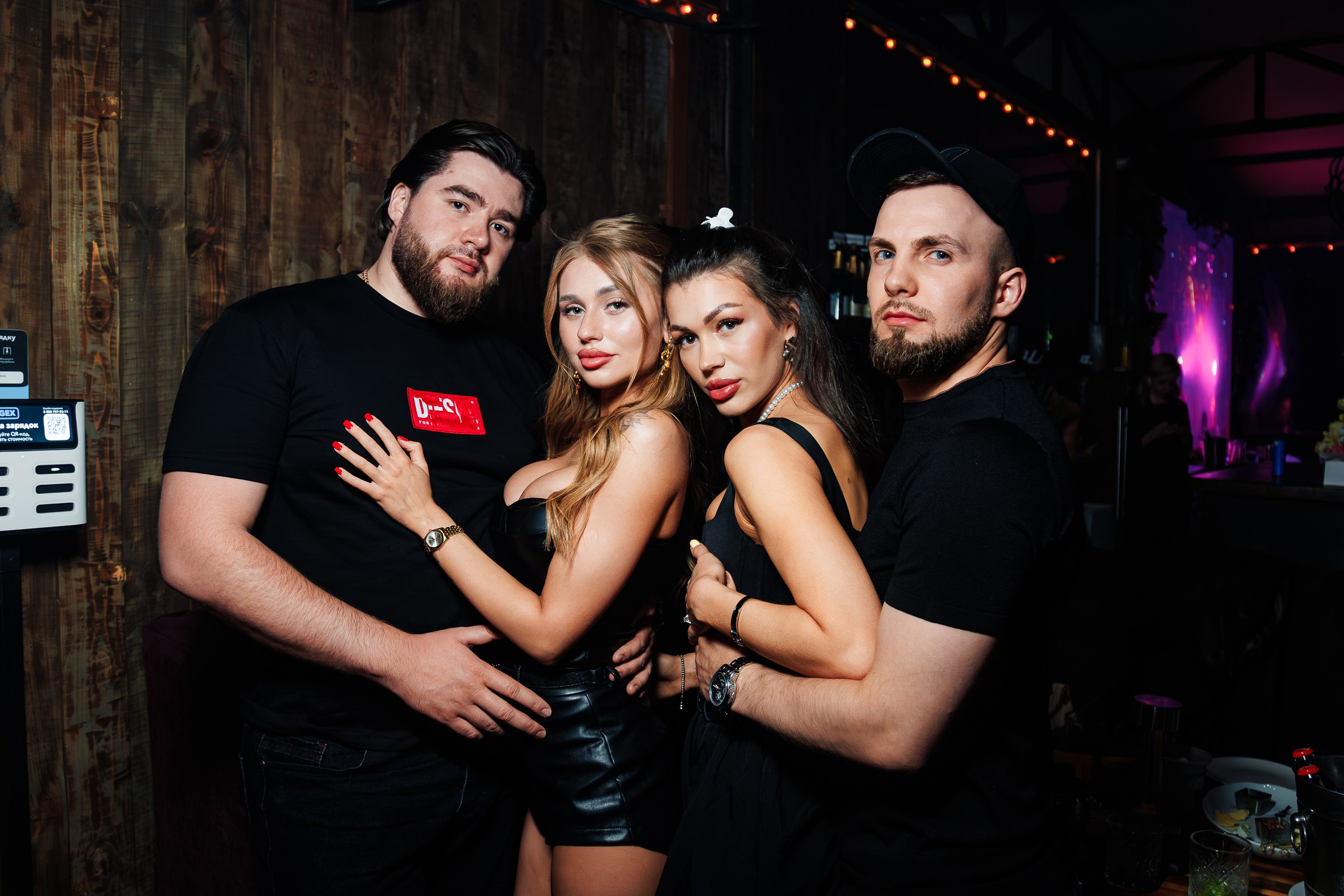 «МИША МАРВИН"_Чайка на пляже_Ялта_14.06.2025. Аминов Руслан | Фотограф