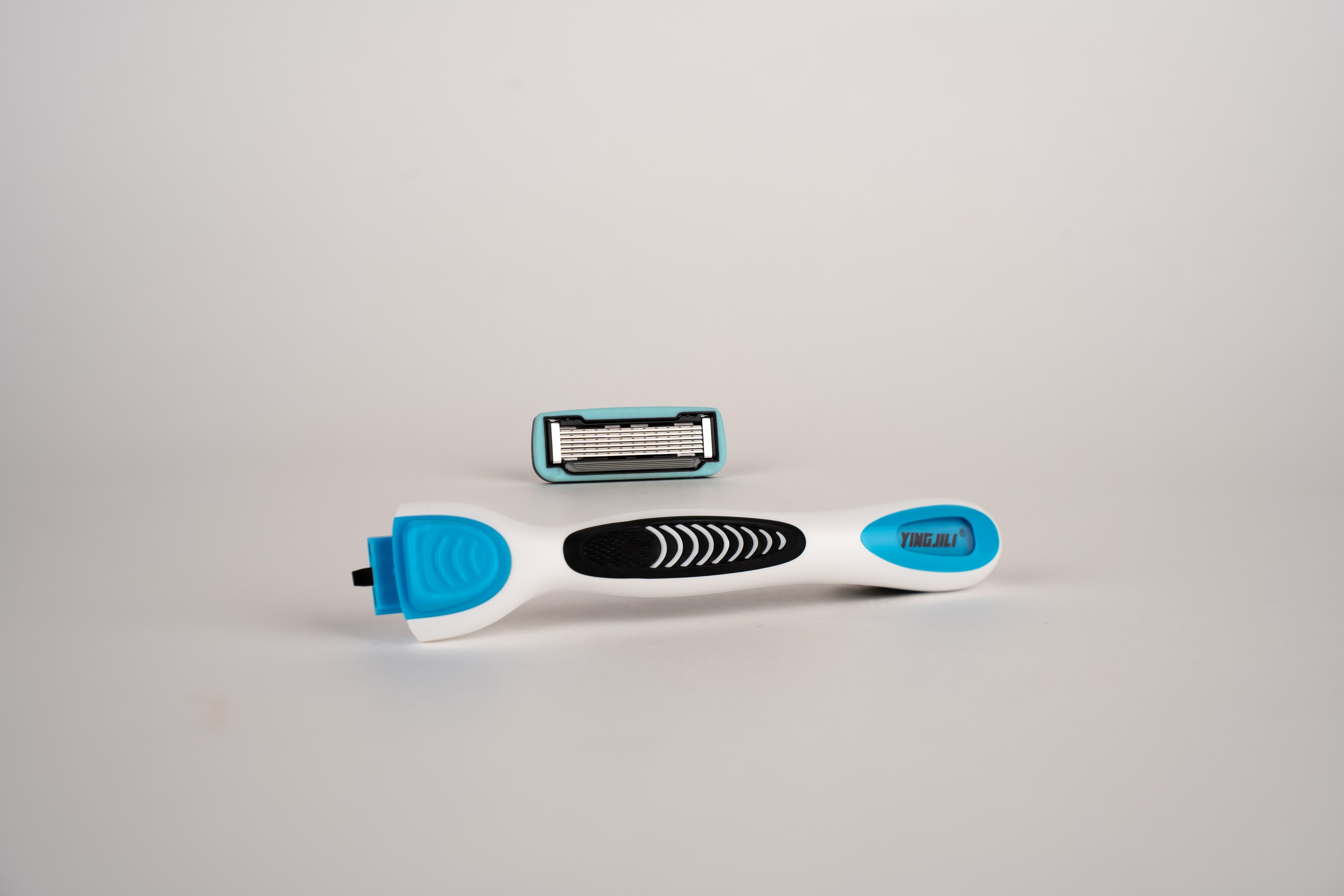 фотосъёмка для маркетплейсов предметная съёмка для маркетплейса фото товаров для Ozon / Wildberries / Яндекс Маркет студийная съёмка для карточек товара видеосъёмка для маркетплейсов контент для карточек товара продающие фото для Wildberries профессиональные фото для маркетплейсов видеообзор товара для Ozon / WB видеоинструкция для маркетплейса лукбук для маркетплейсов инфографика для маркетплейса  видеосъёмка продакшн студия полного цикла производство видео под ключ создание рекламного ролика видеосъёмка для бизнеса креативная видеосъёмка съемка видеообзоров имиджевое видео для бренда промо ролик под маркетплейс видеоролик под Wildberries / Ozon