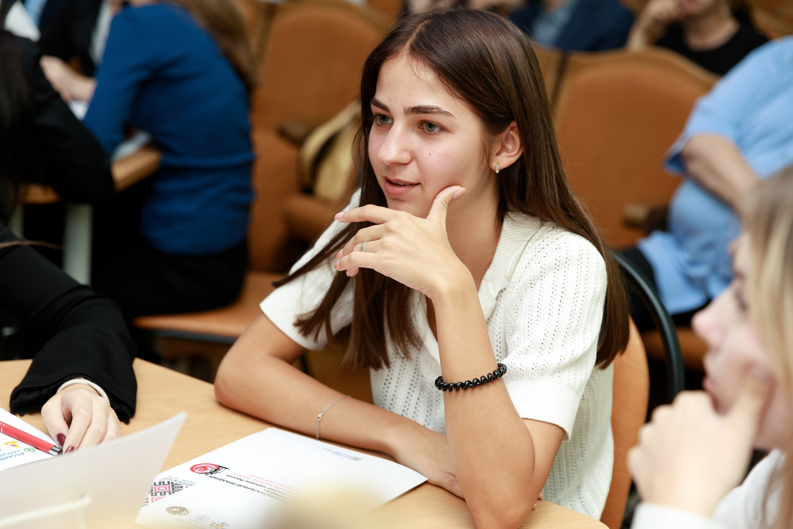 Интеллектуальный праздник «Язык — душа народа» в Никитинской библиотеке. Фотограф в Воронеже Галина Фурсова