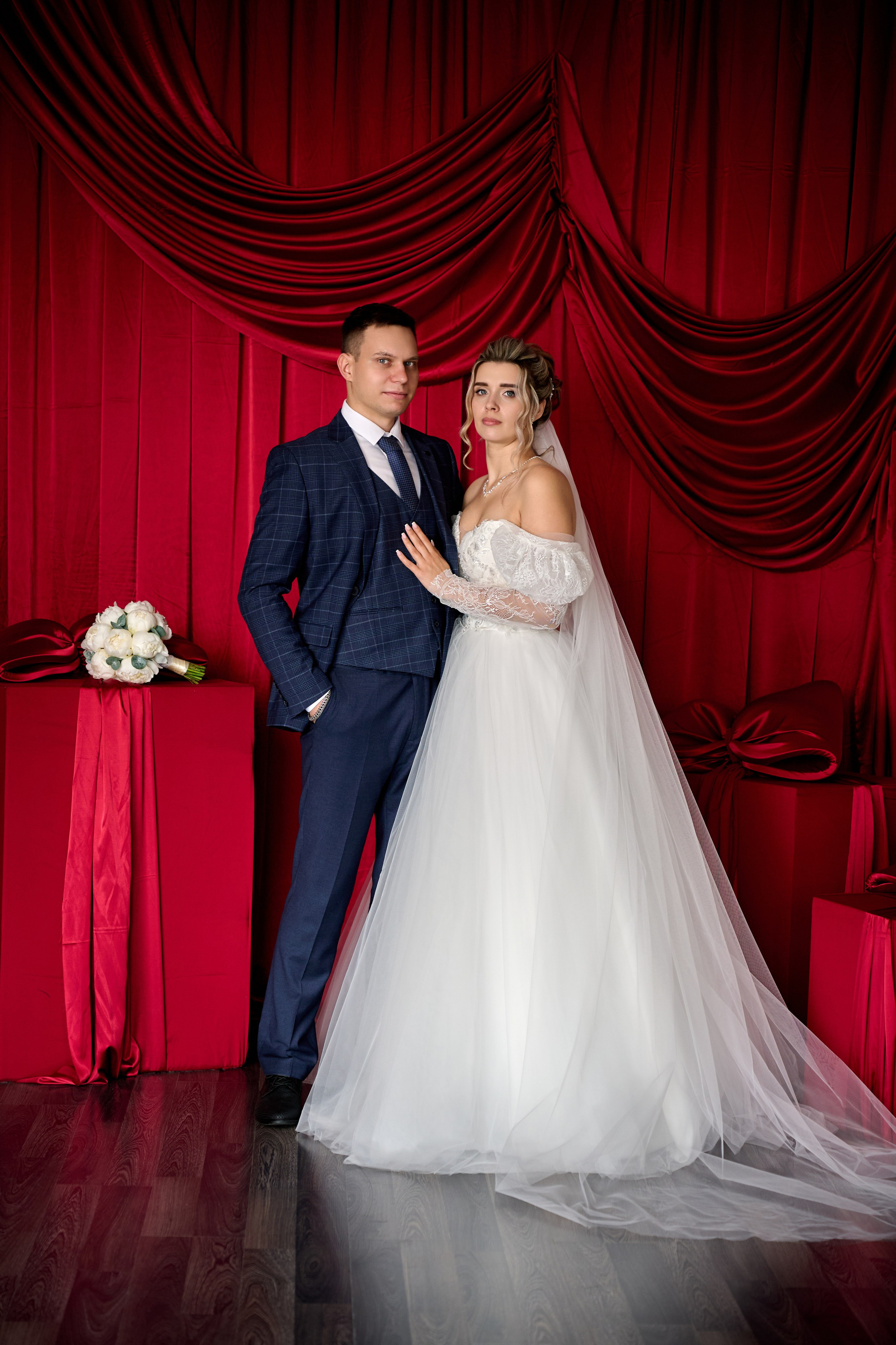 Свадебная фотосессия в Старом Осколе и Губкине. Профессиональный фотограф Старый Оскол, Губкин — свадьба, венчание, крещение, юбилей и день рождения