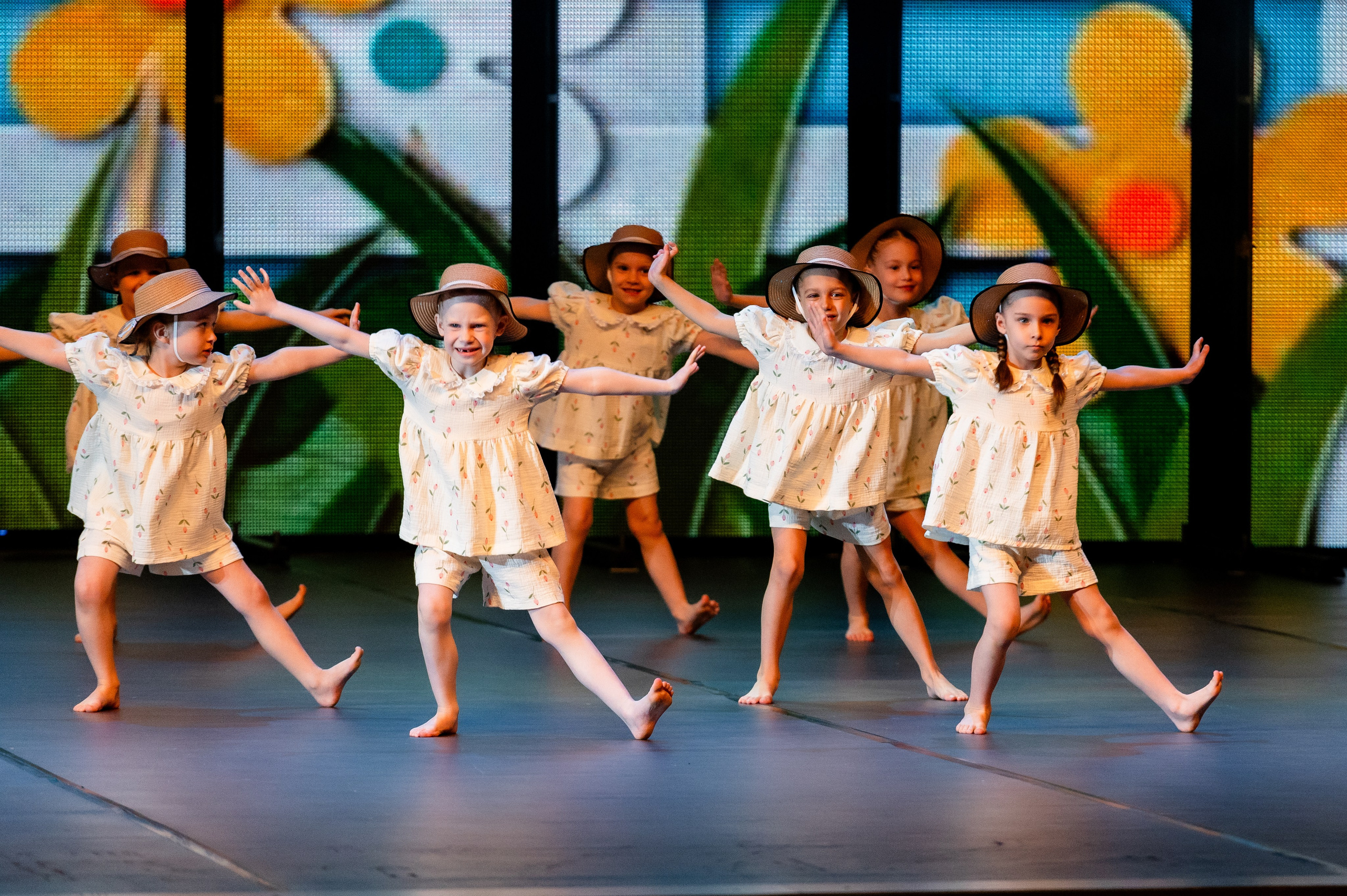 Концерты студии современной хореографии Пространные танцы. Дом детской фотографии Арсюткиной Наталии™