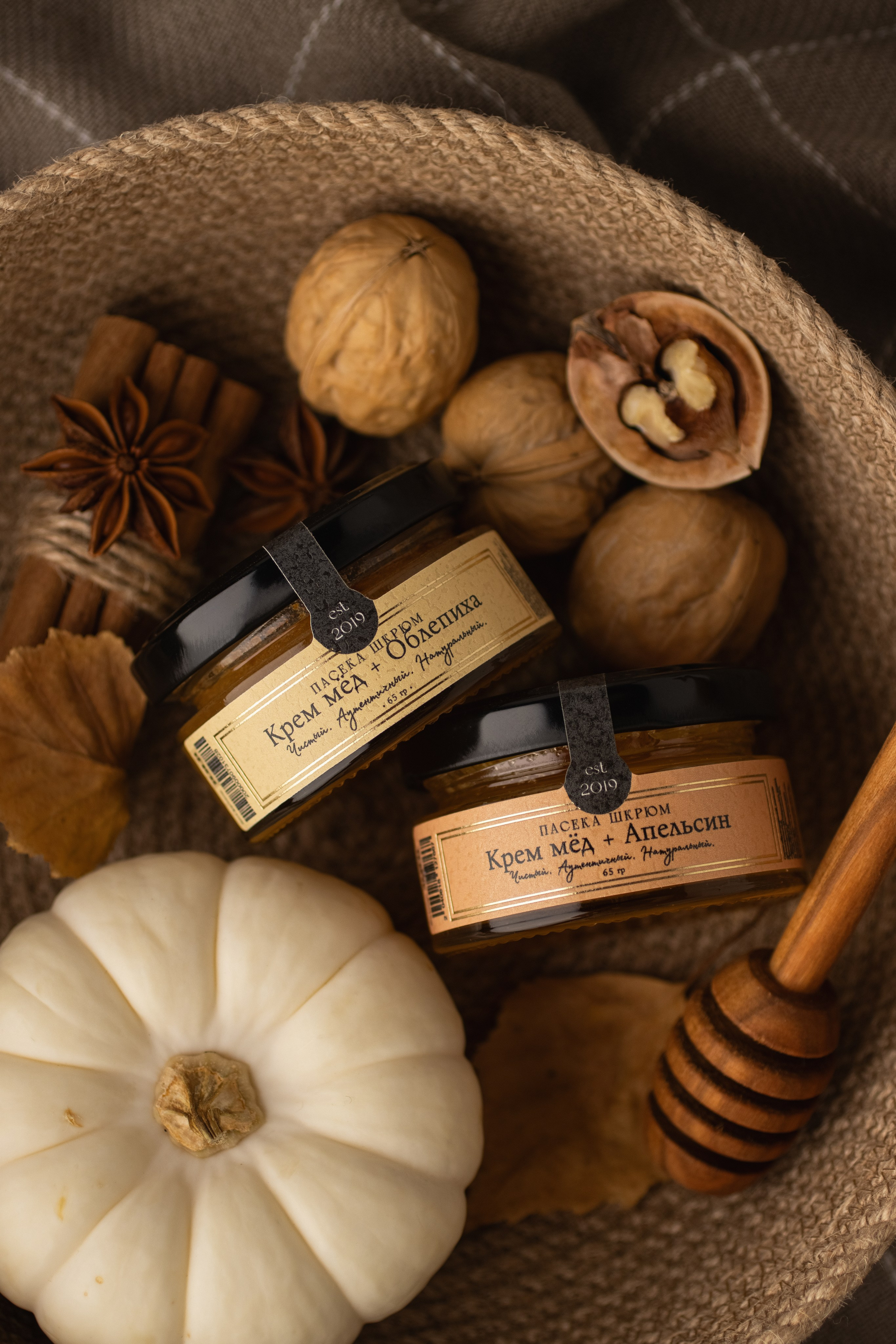 Крем мед. Предметный фотограф в Балашихе Анастасия Михайлова