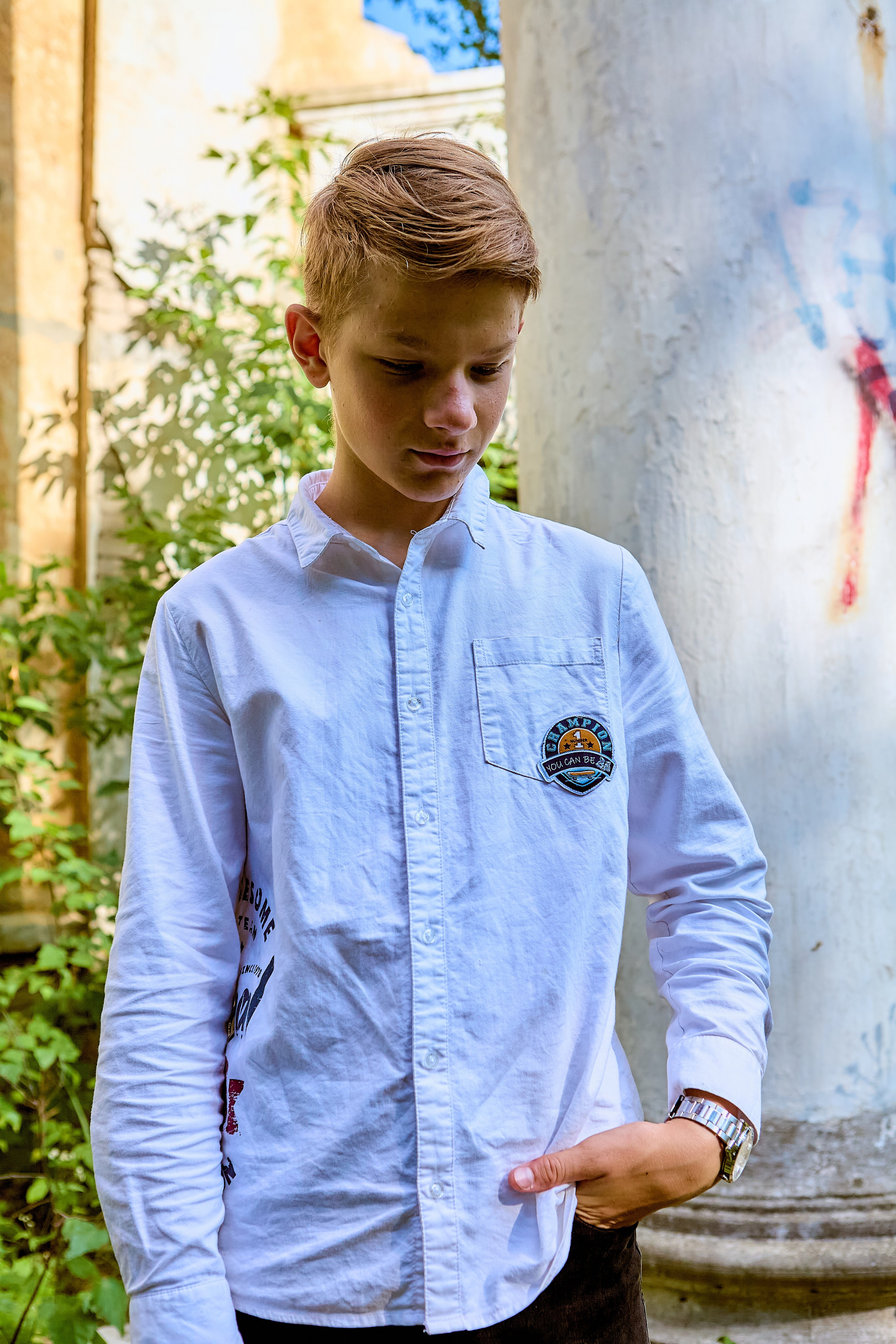 Фотосессия в абстрактной локации для молодых людей