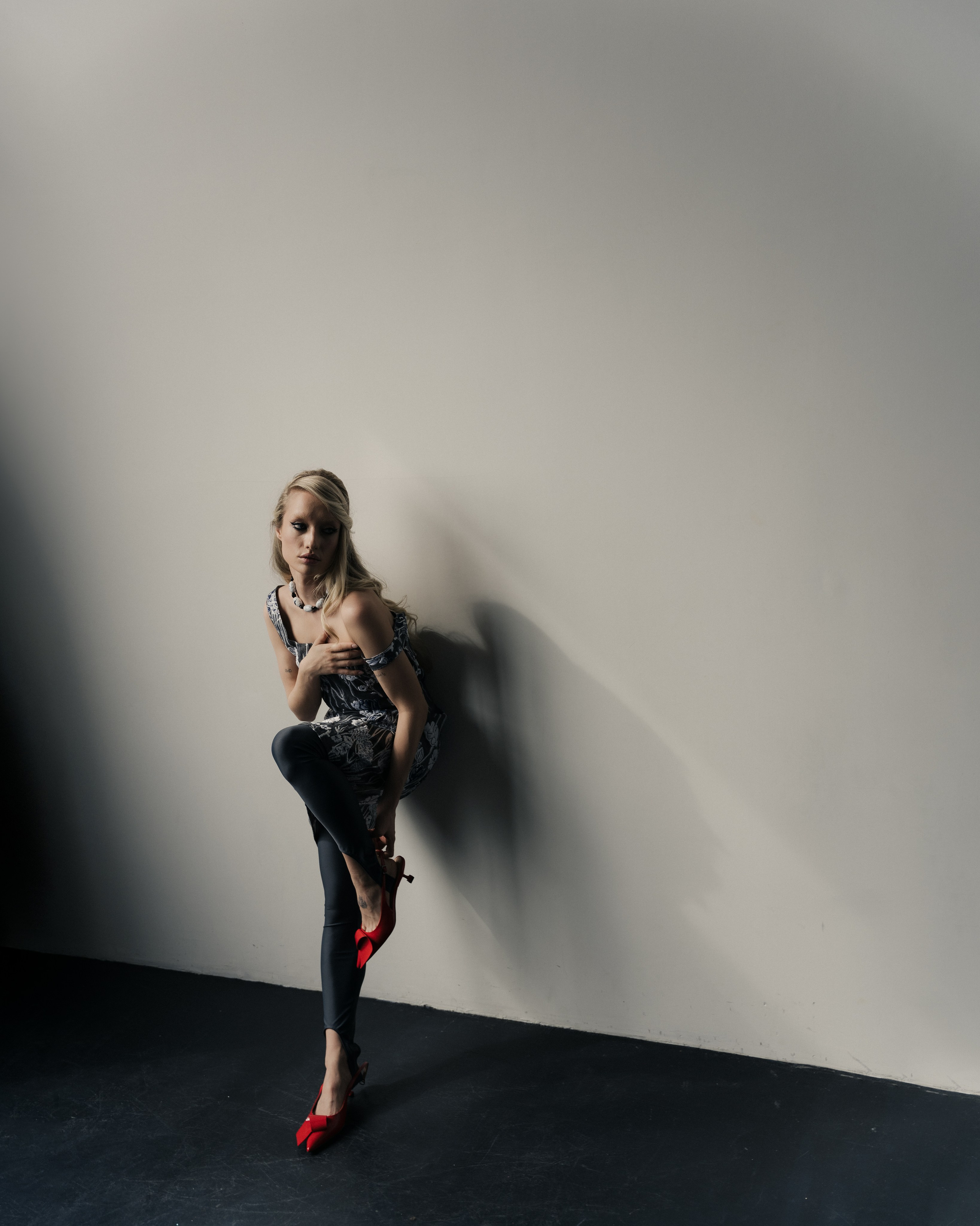 ZO: YOUR INNER PRINCESS. TUTSARKIS — Art Director | Stylist | Photographer