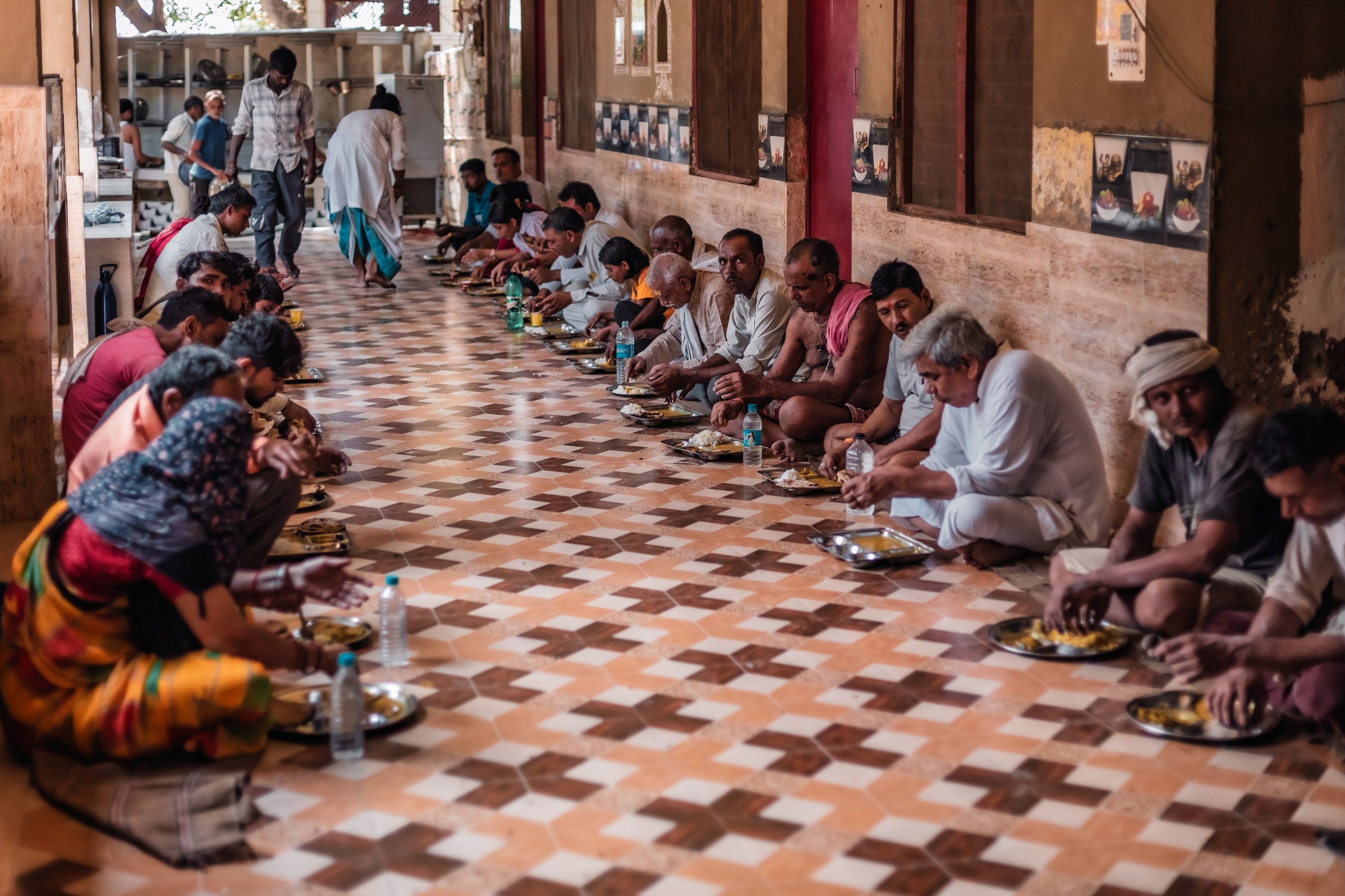 Devraha baba ji ashram life 2025. Mariam Bagdasaryan