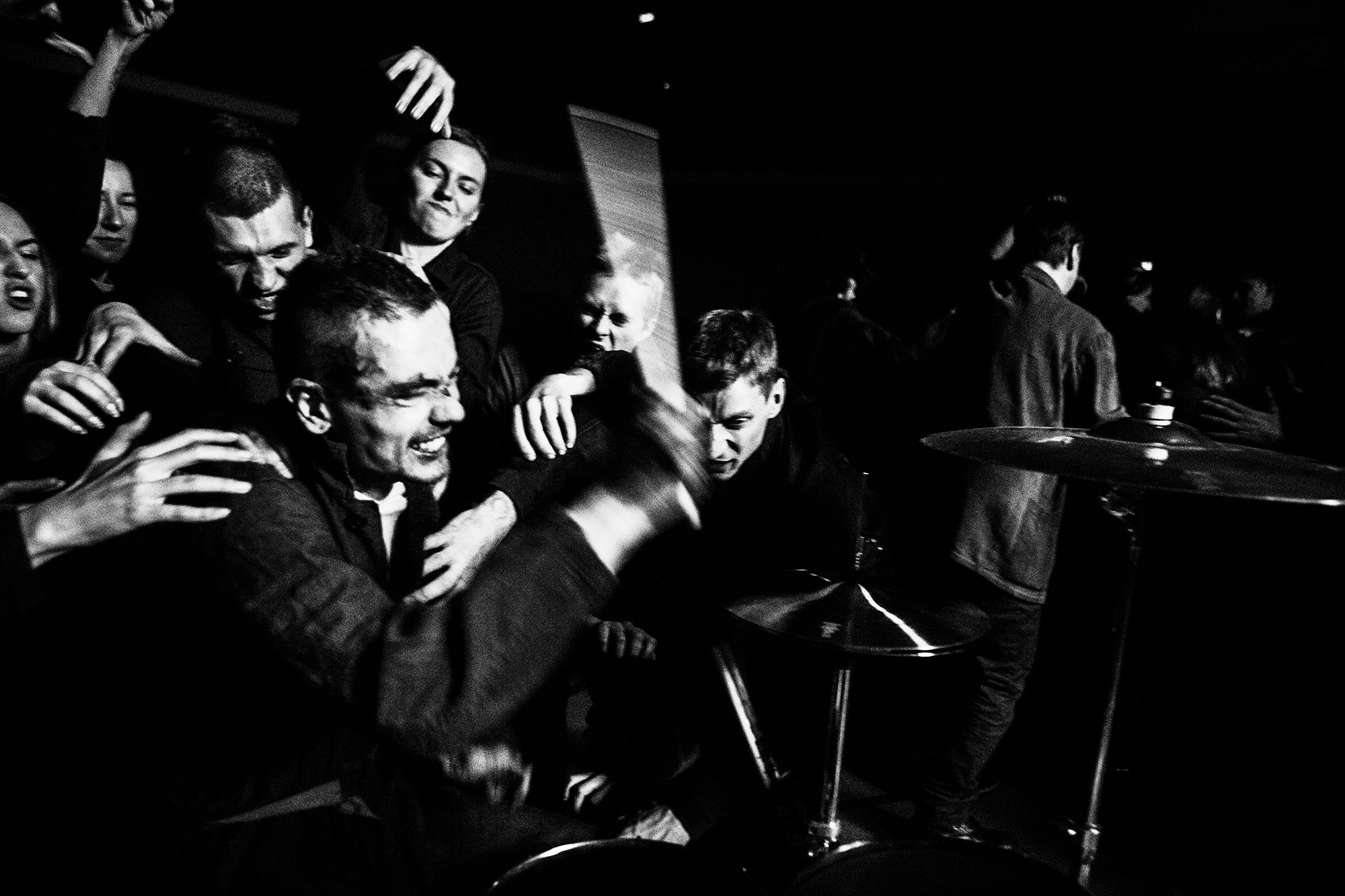 LOUNA — 1.9.8.4. Ольга Пилант. АРТ, бэкстейдж, свадебная и семейная фотография, городской портрет, интерьерная фотография