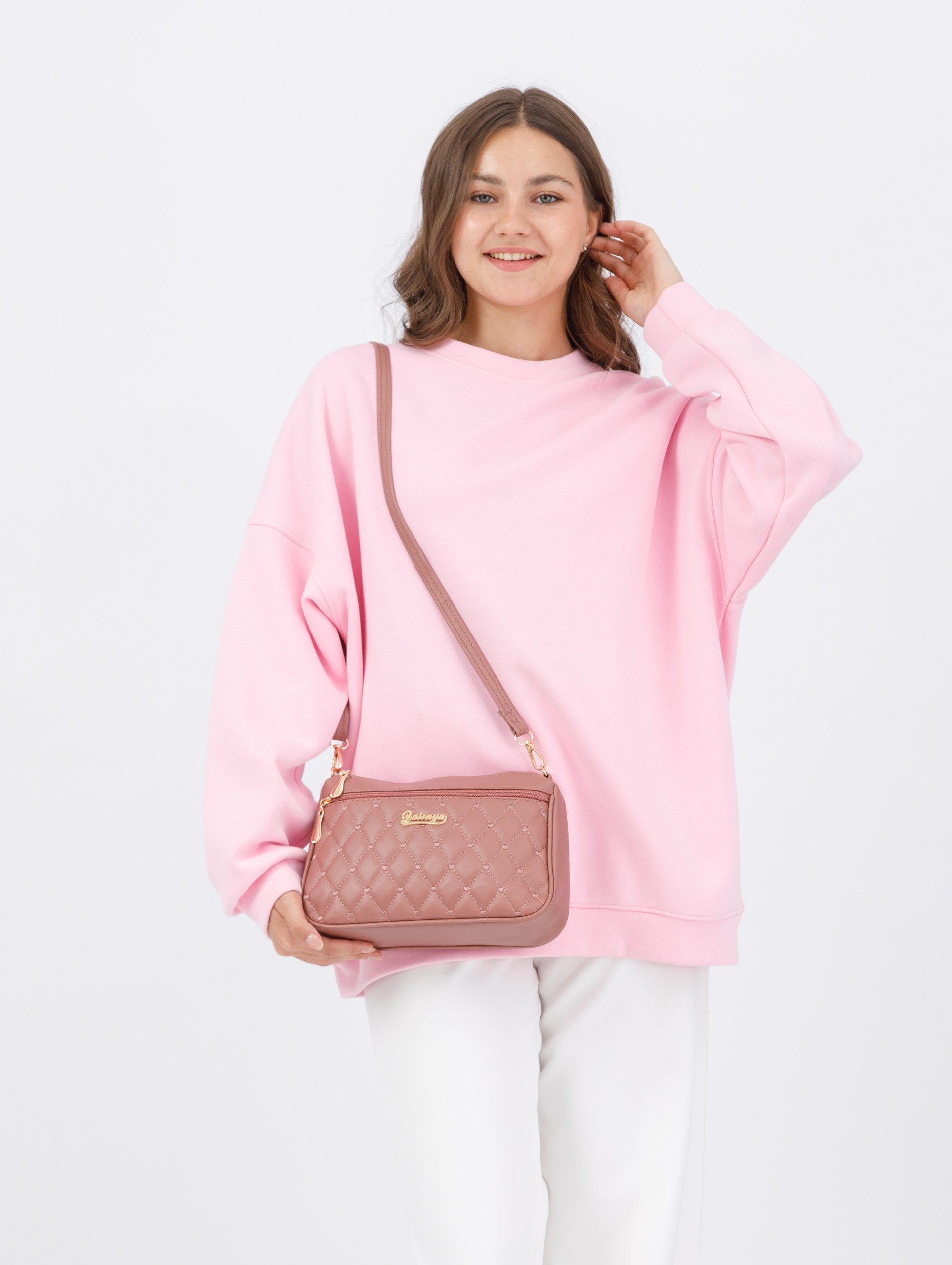 Съемка розовой и черной сумки для маркетплейса. Студия коммерческой съемки ХВОЯ