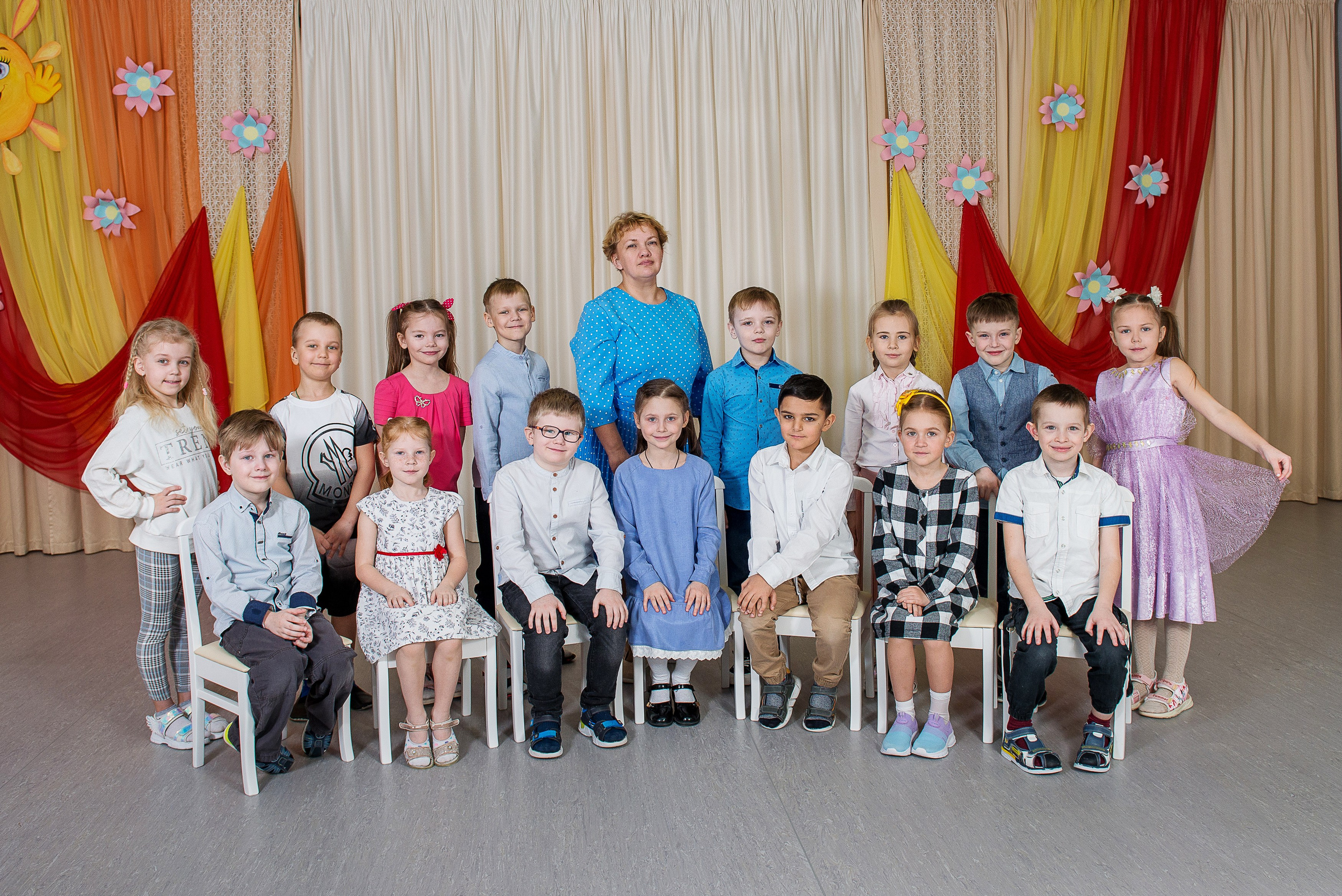 Групповые и общие фотографии. Детский сад. Выпускные альбомы. Предметная и контент съёмка. Фотостудия Klass