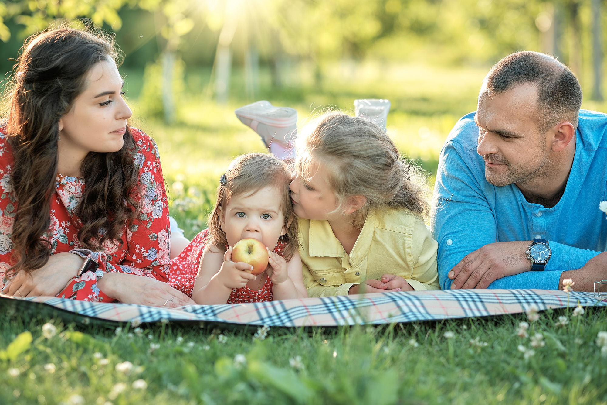 Съёмка на улице. Выпускной альбом Выборг, Каменногорск, Светогорск, Санкт-Петербург