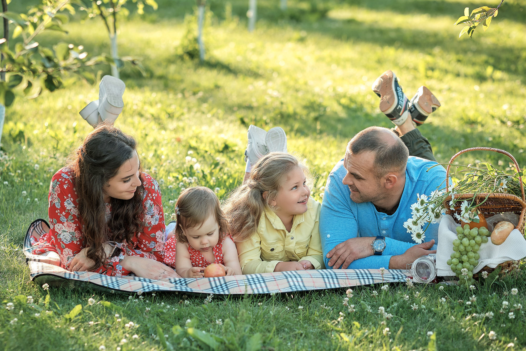 Съёмка на улице. Выпускной альбом Выборг, Каменногорск, Светогорск, Санкт-Петербург