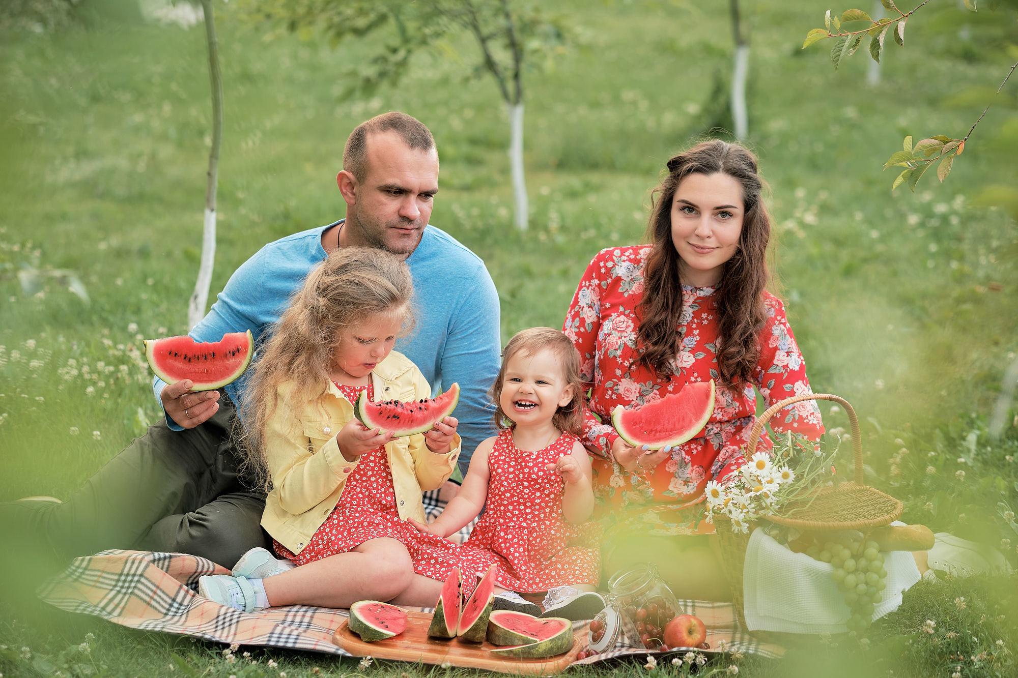 Съёмка на улице. Выпускной альбом Выборг, Каменногорск, Светогорск, Санкт-Петербург