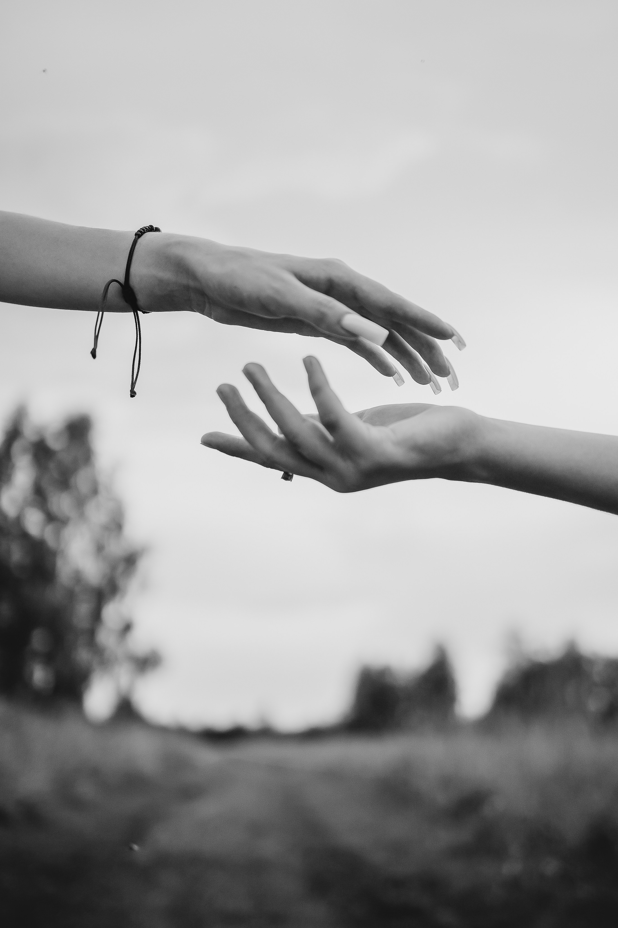 Фотосессия с сестрой загородом в поле. Семейный фотограф в Томске Максимова Екатерина