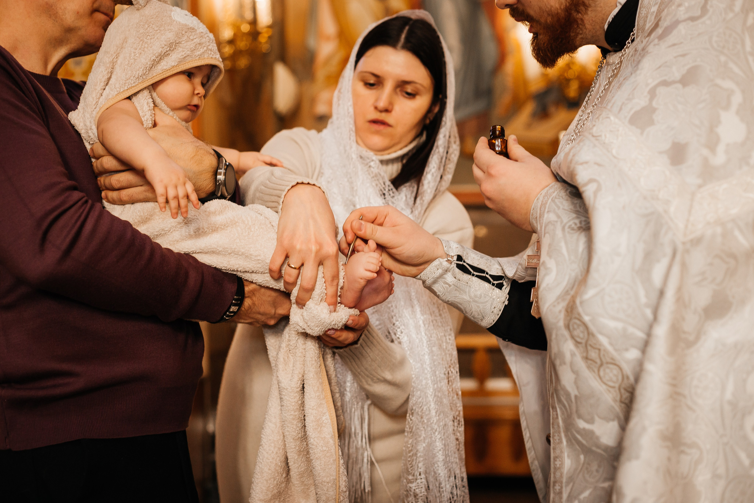 Таинство крещения. Фотограф Мария Новоселова. Сургут