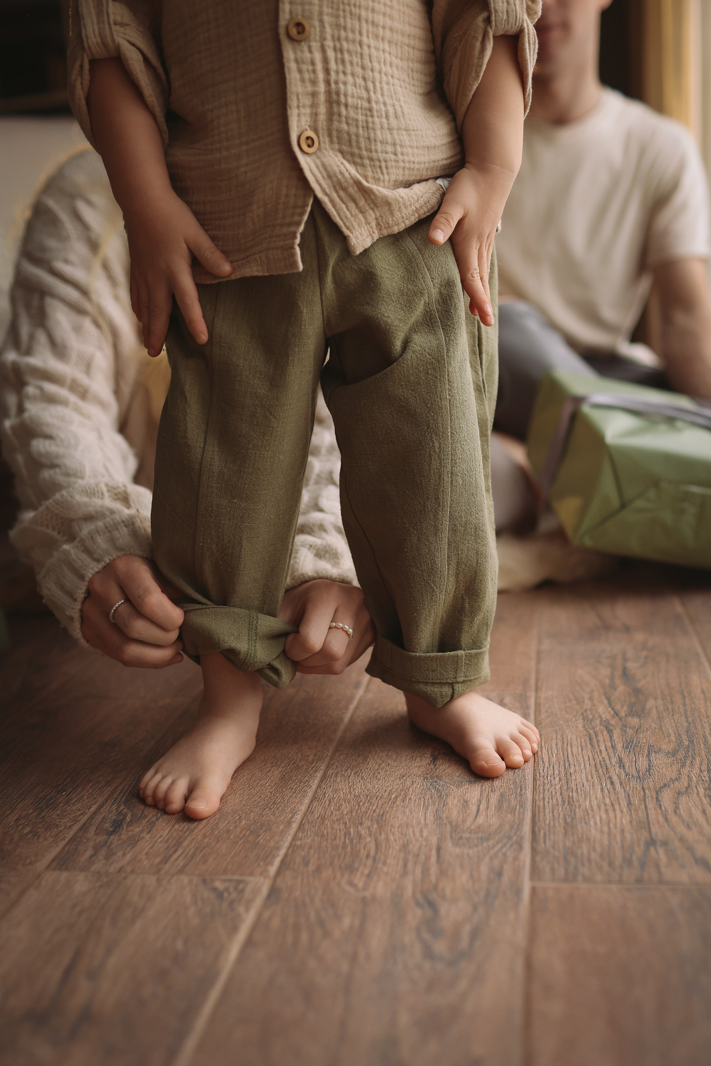Семейная новогодняя фотосессия в загородном доме. Фотограф Владимир Москва
