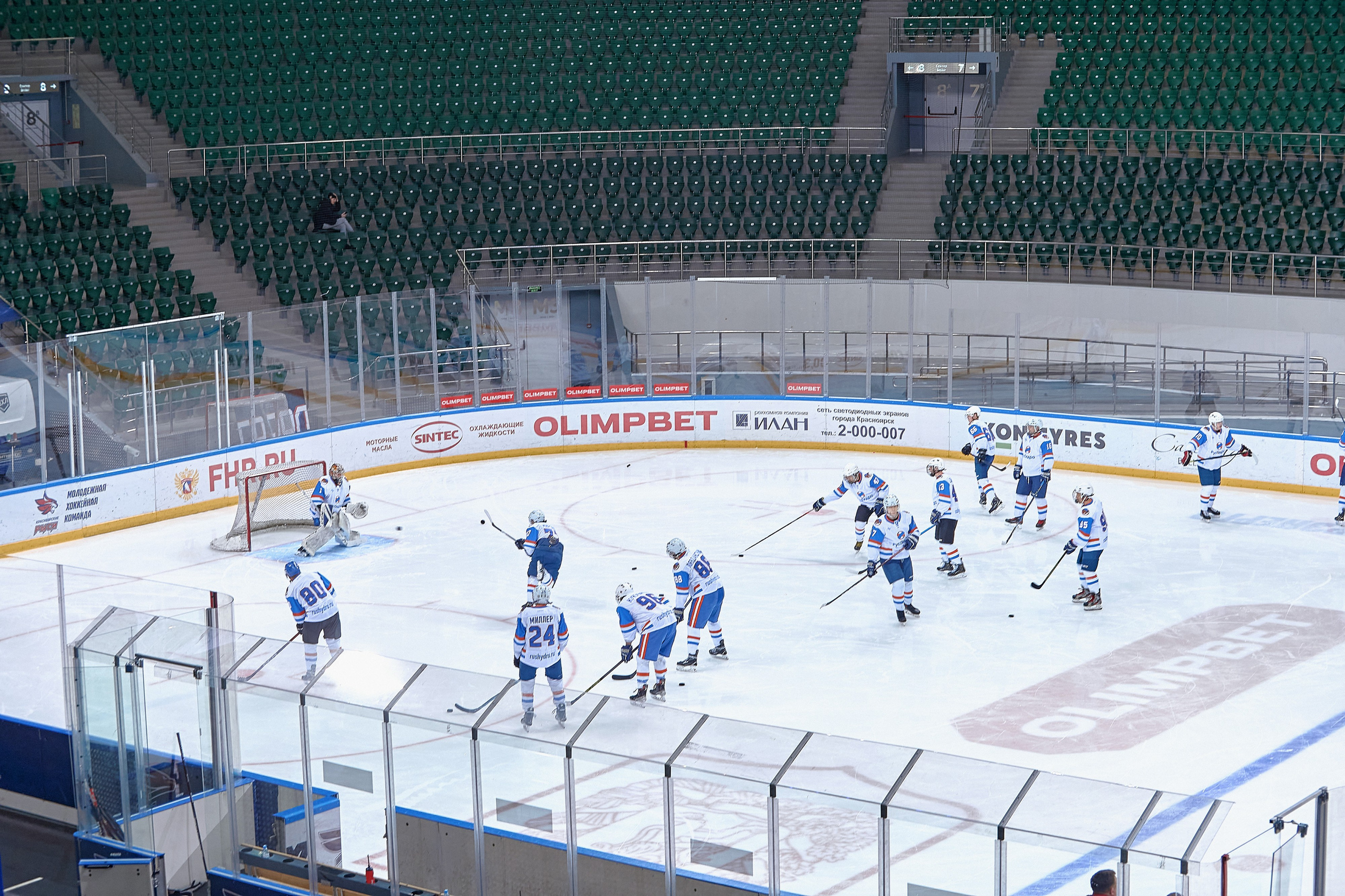 Платинум Арена — Хоккей — РусГидро. Фотограф Яковлев Роман — Красноярск
