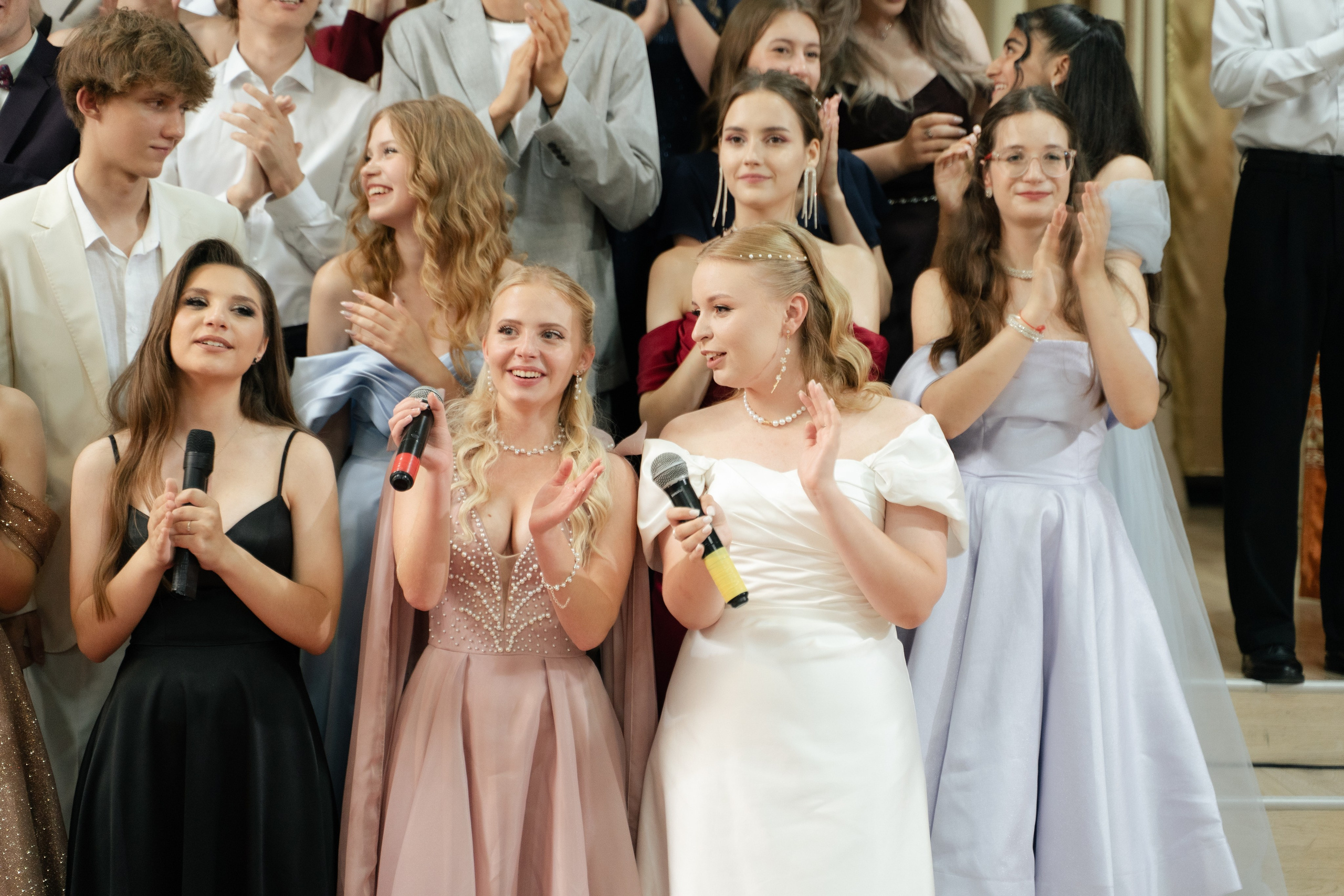 40 Школа 11 класс вручение аттестатов. Выпускные альбомы Натальи Бутко: Новороссийск, Анапа, Геленджик