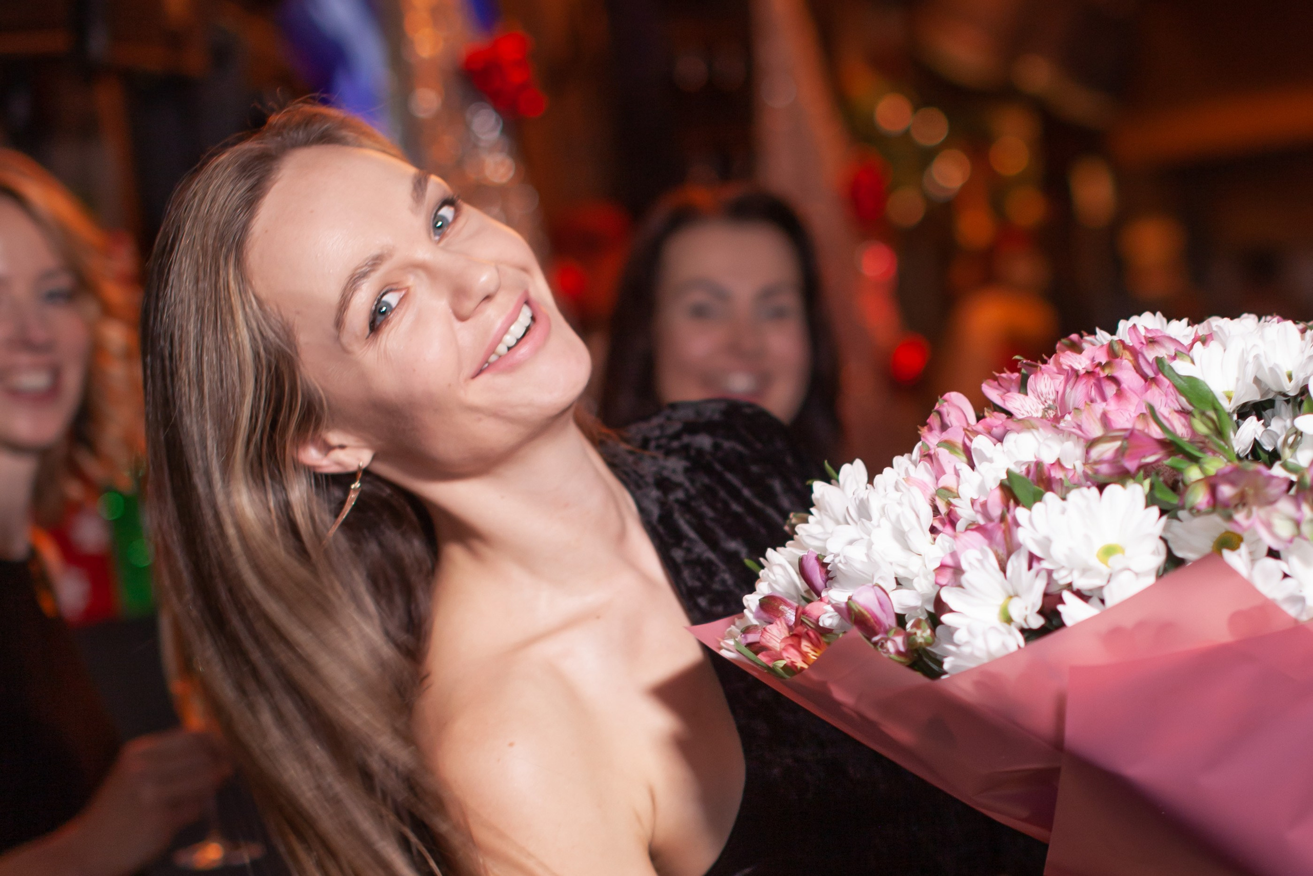 Праздники, лекции, культурные встречи, бранчи. Двойняшки-фотографы Анна и Анастасия в Санкт-Петербурге