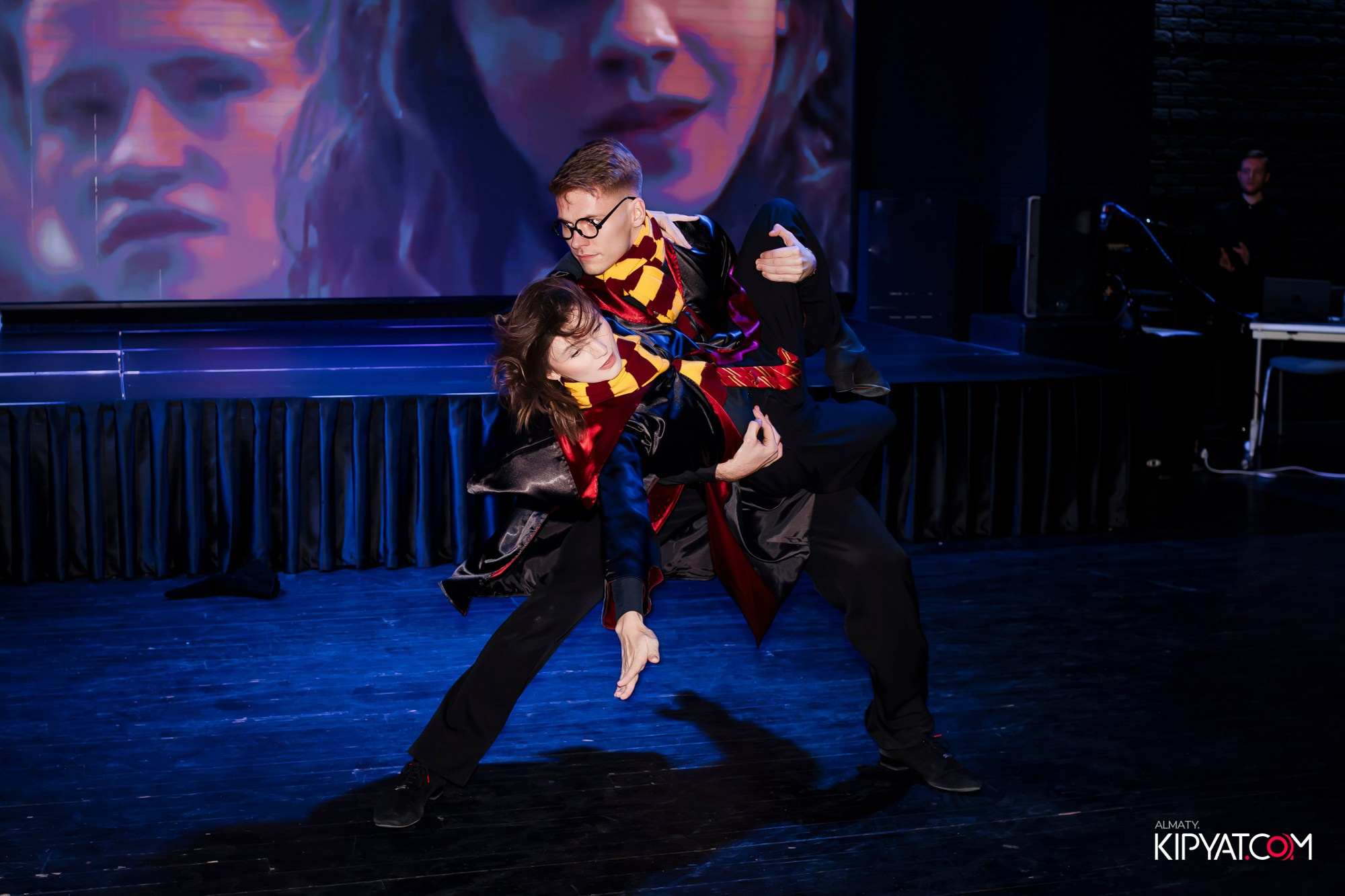 НОВОГОДНИЙ КОНЦЕРТ ШКОЛЫ ТАНЦА TOP DANCE. КИПЯТКОМ АЛМАТЫ! Фотосъемка мероприятий в Алматы