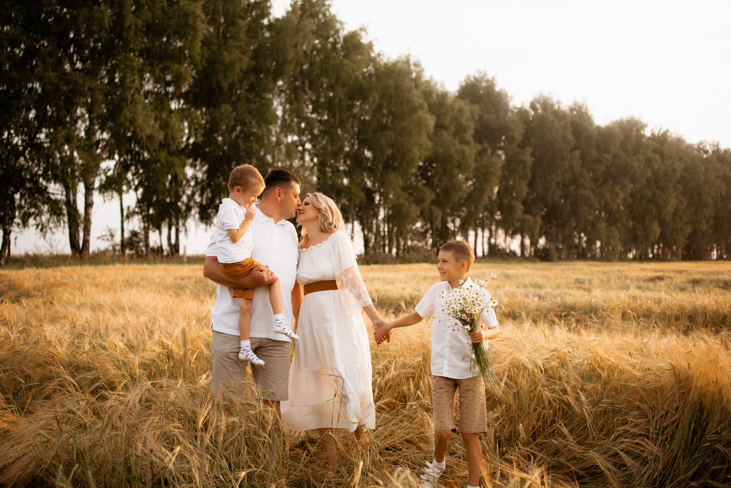 Анна с семьёй 2022 год. Свадебный и семейный фотограф Кристина Лисина в Арзамасе