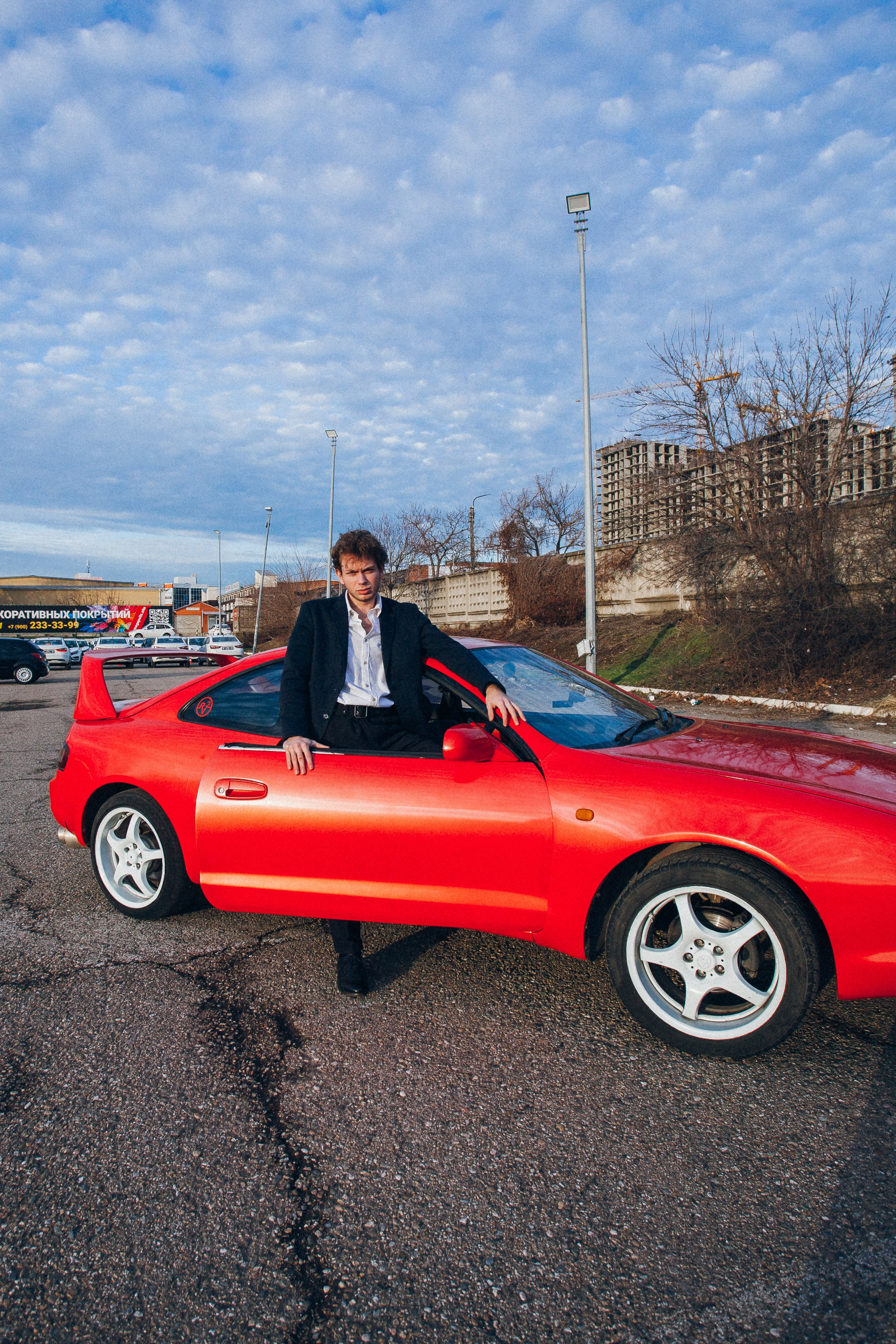 Имиджевая съемка с машиной. Фотограф Денис Денисов