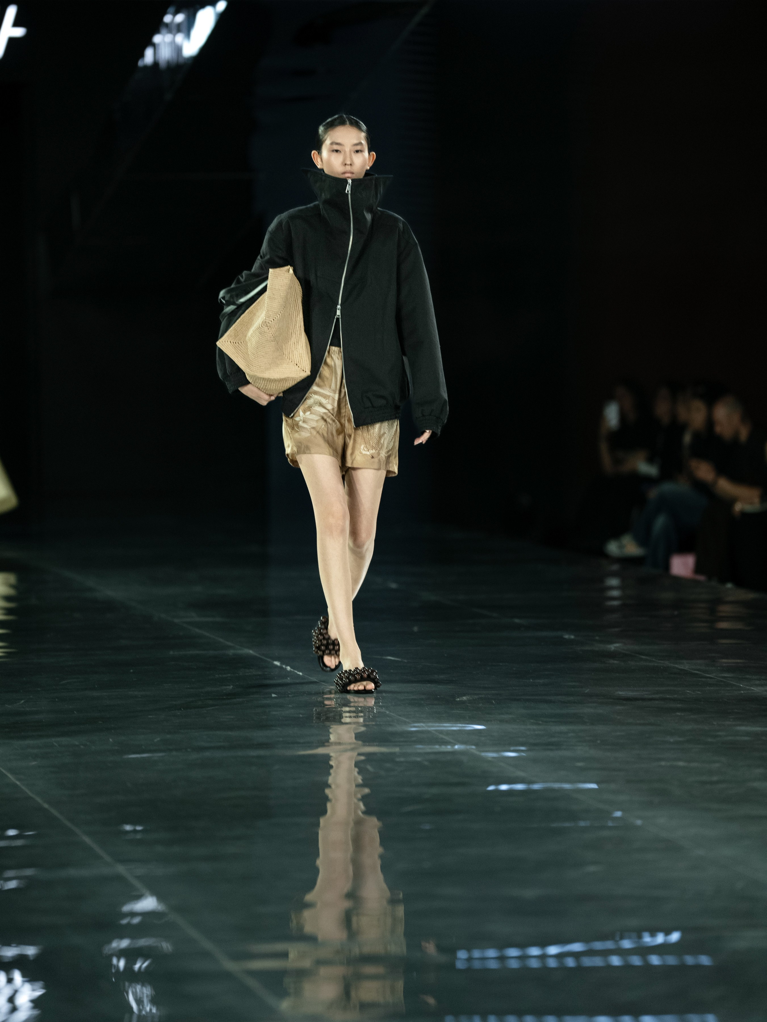 Visa Fashion Week Nanushka. Сайт Алматинского НЮ АРТ, будуар и фэшн фотографа Дениса Карпенко