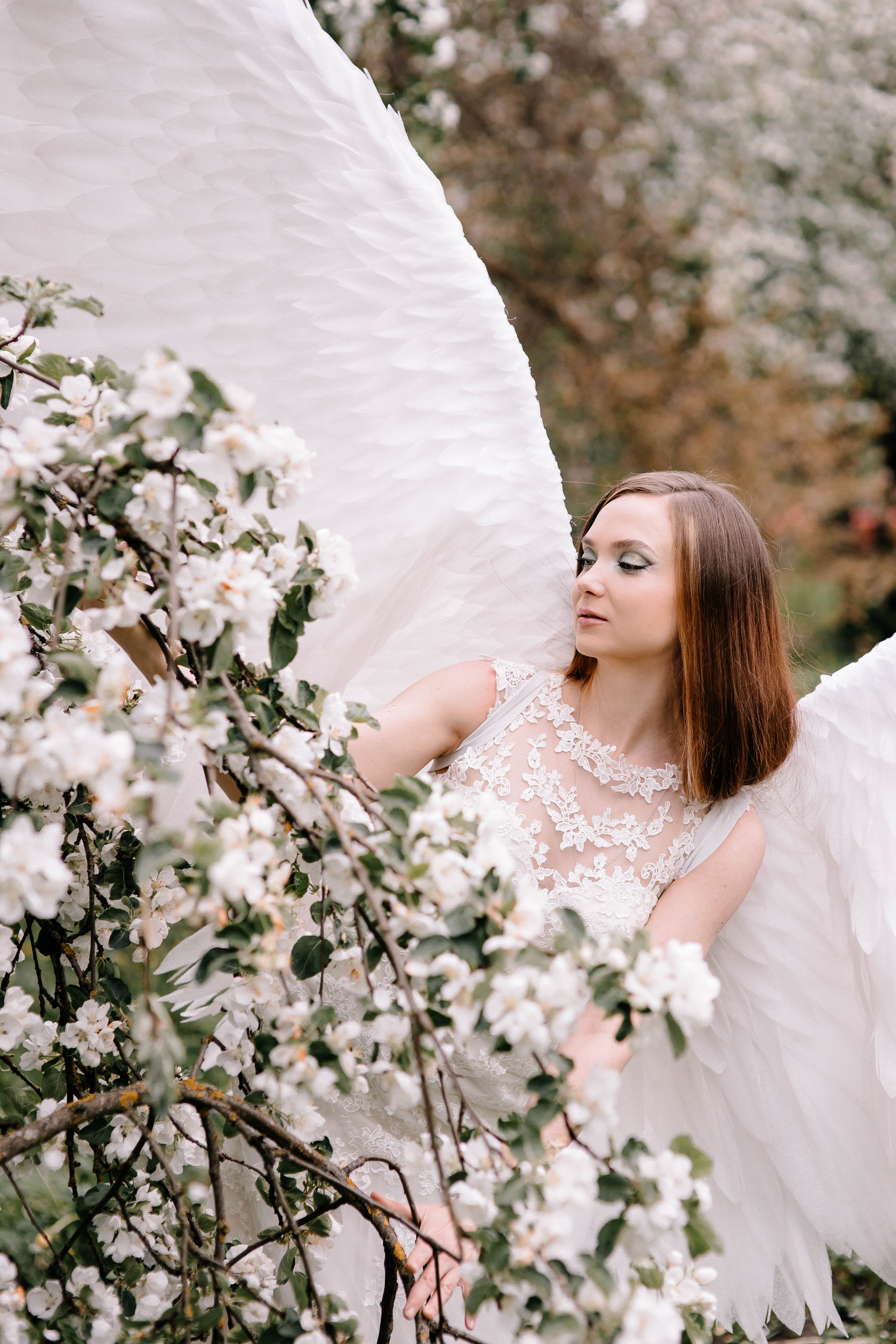 Фотосессия с крыльями ангела. Ангел. Крылья в аренду. Фотосессии Фотодни Псков СПб