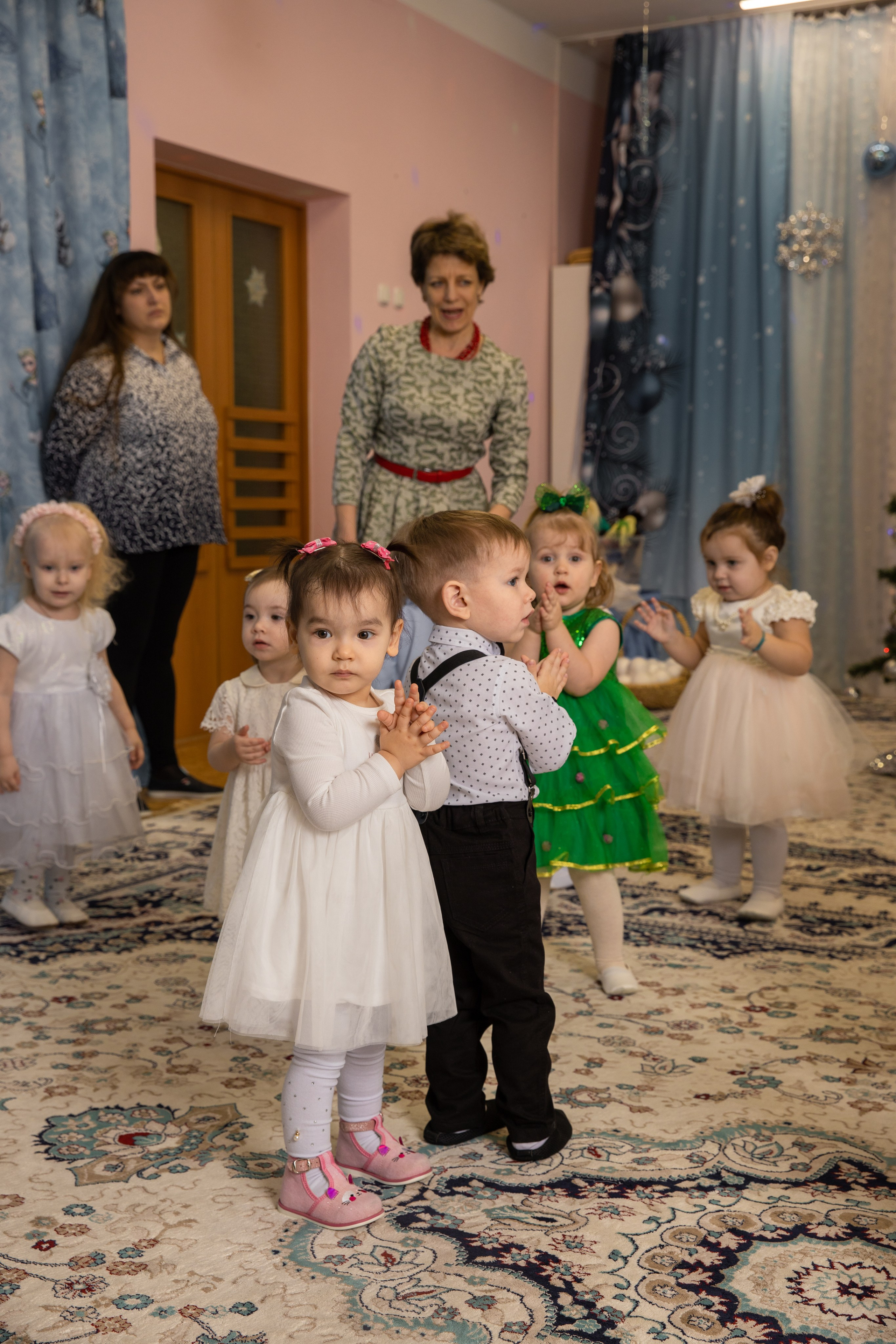 Новогодний утренник Успех. Фотограф в Железнодорожном и Балашихе