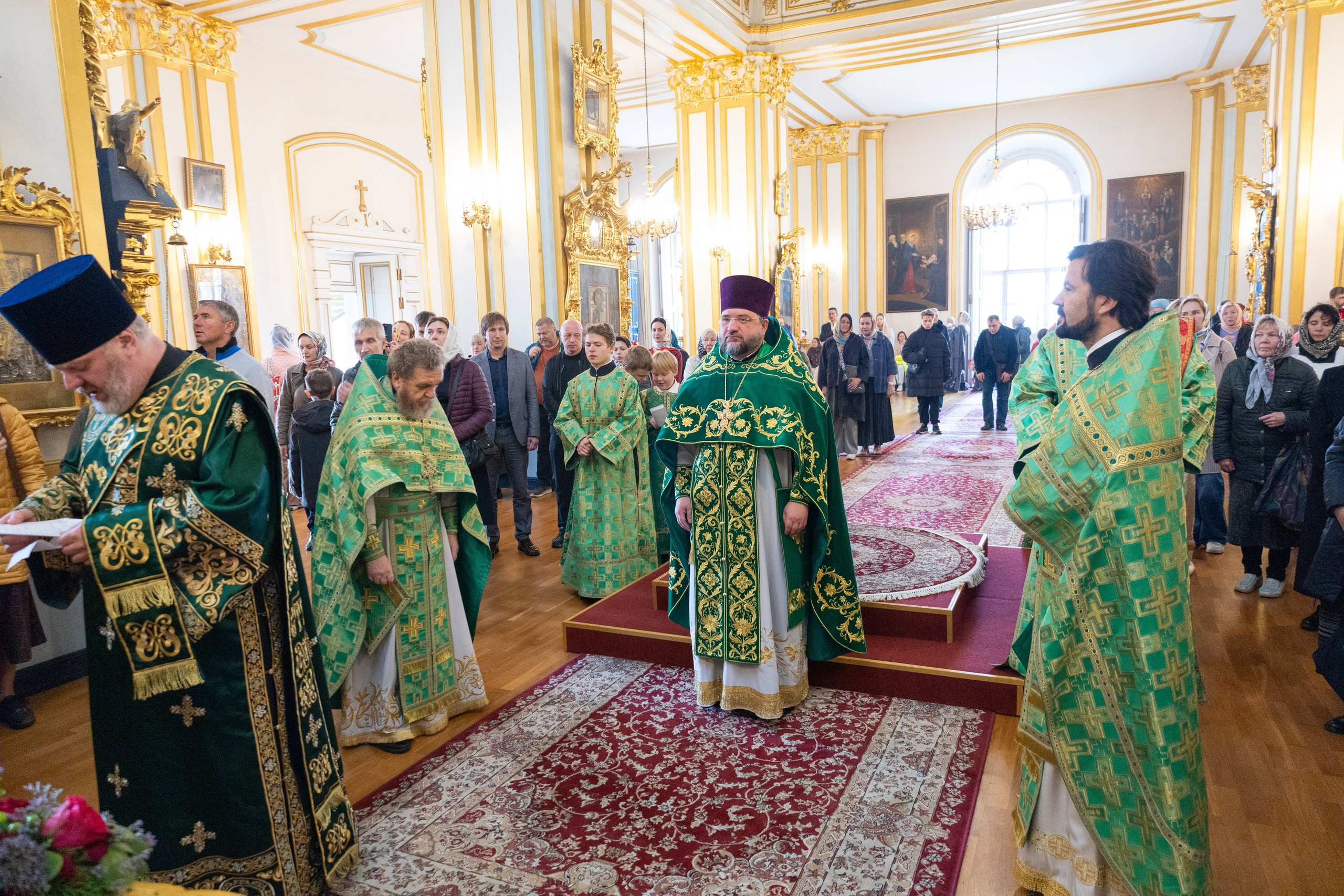 Неделя 16-я по Пятидесятнице, по Воздвижении. Глас 7-й. Попразднство Воздвижения Креста. Вмч. Никиты. НИКОЛО-БОГОЯВЛЕНСКИЙ МОРСКОЙ СОБОР